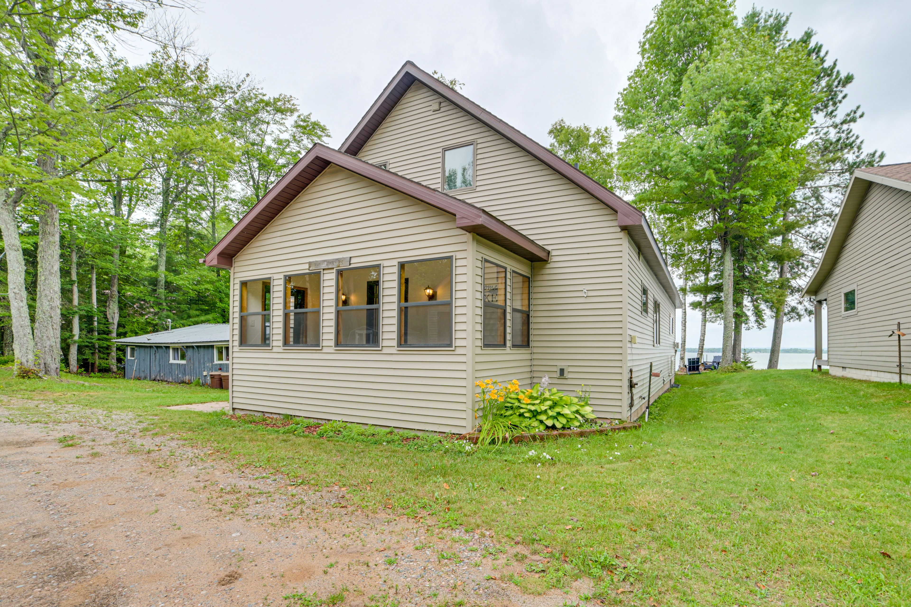 Addt'l Parking (2 Vehicles, Across the Street) | No Trailer Parking