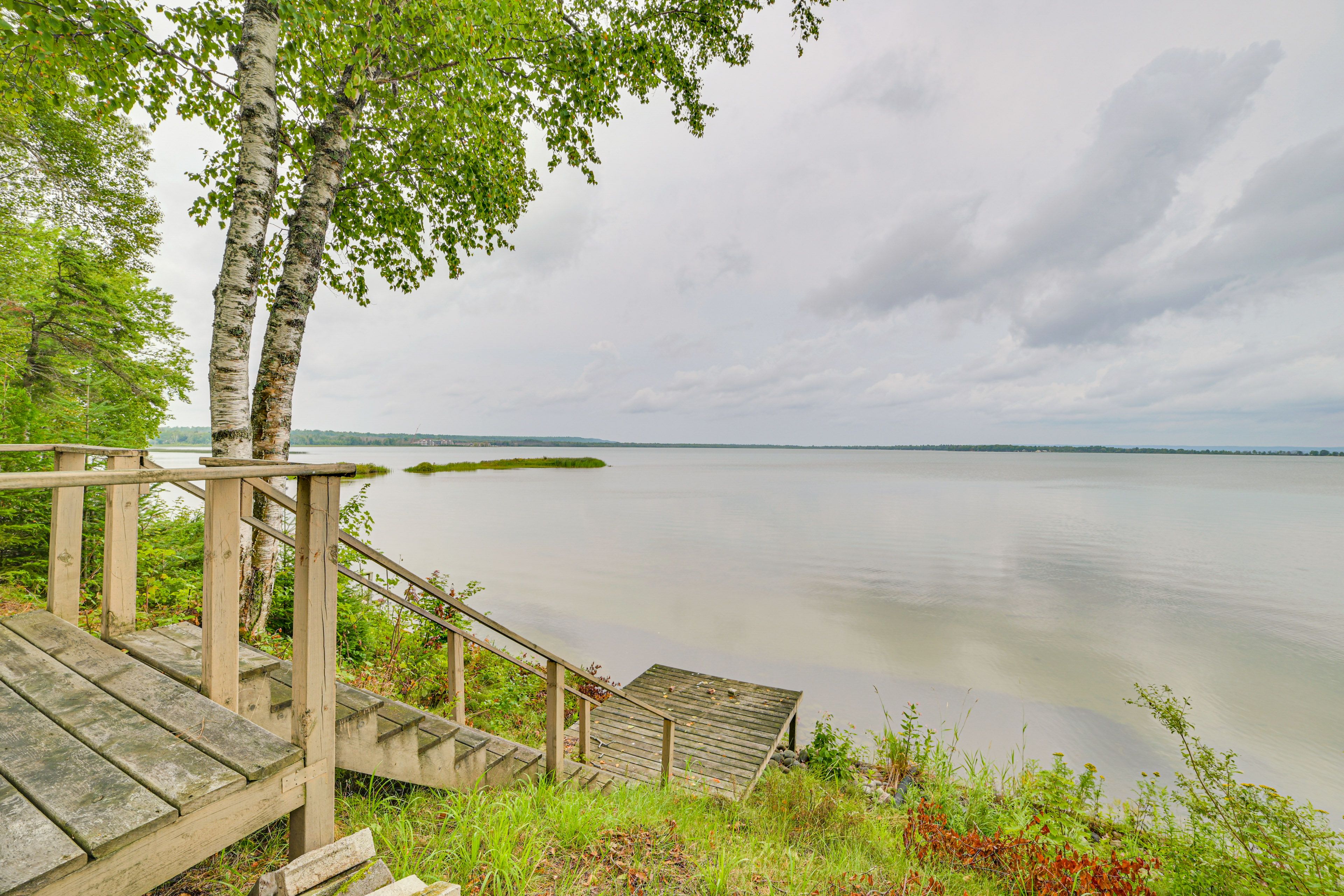 Lake Access (No Boat Dock)