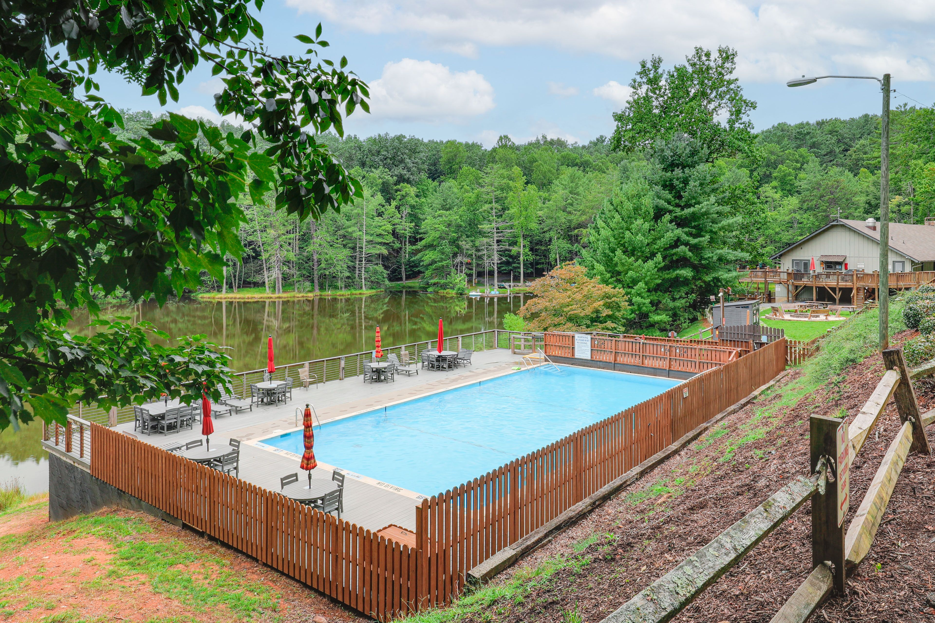 Powder Horn Mountain | Community Pool Area