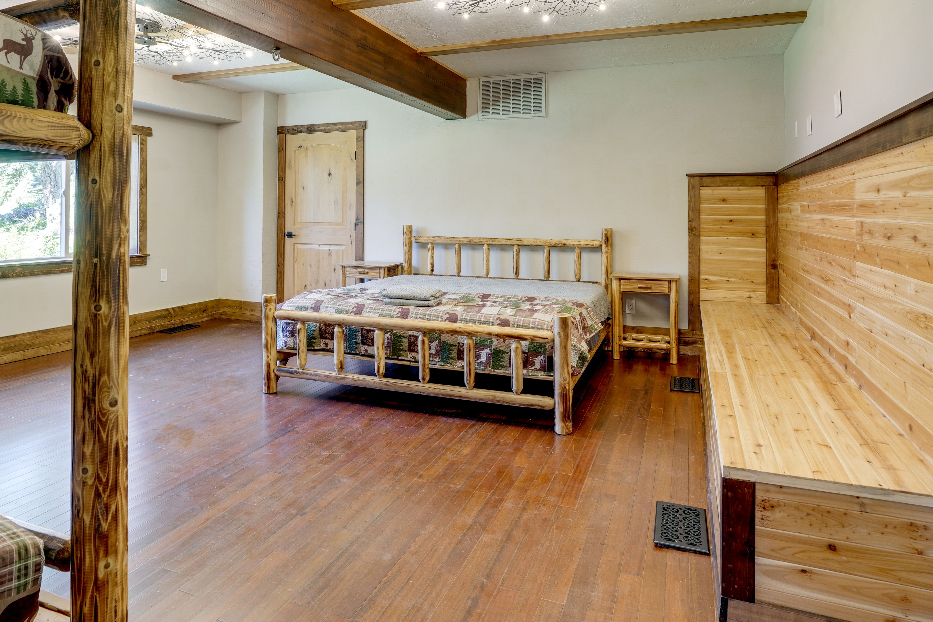 Bedroom 1 | King Bed | Twin Bunk Bed | 1st Floor