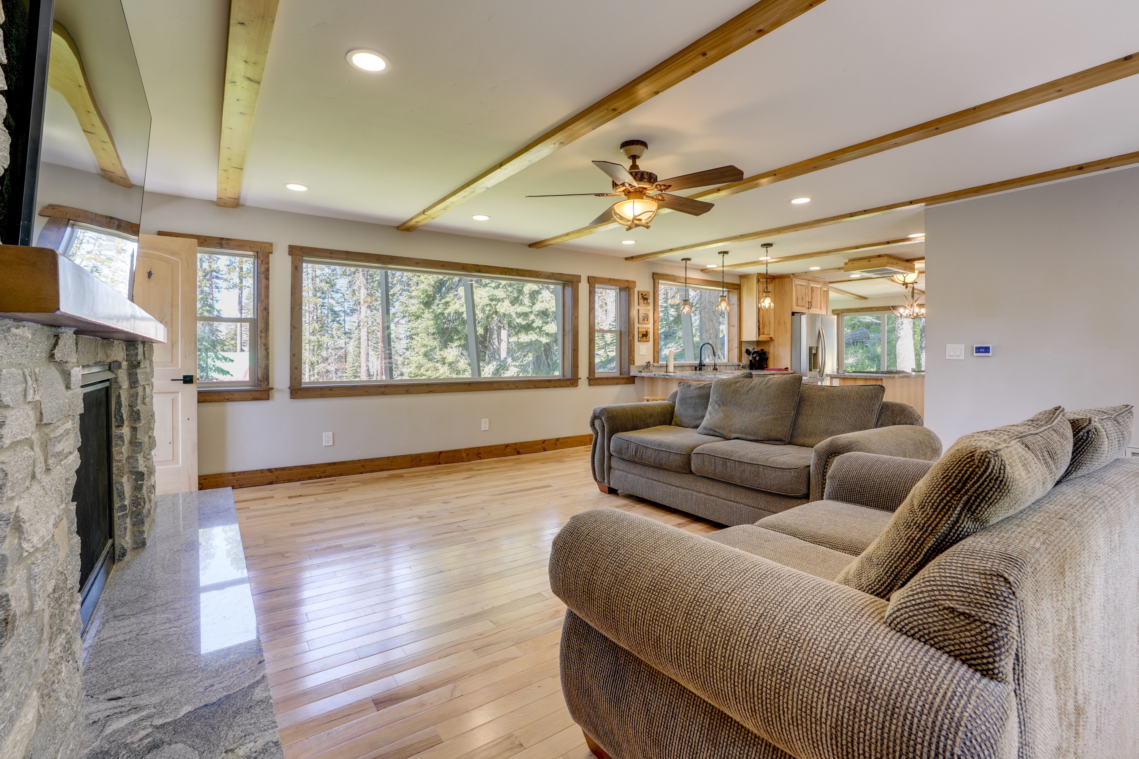 Living Area | 2nd Floor