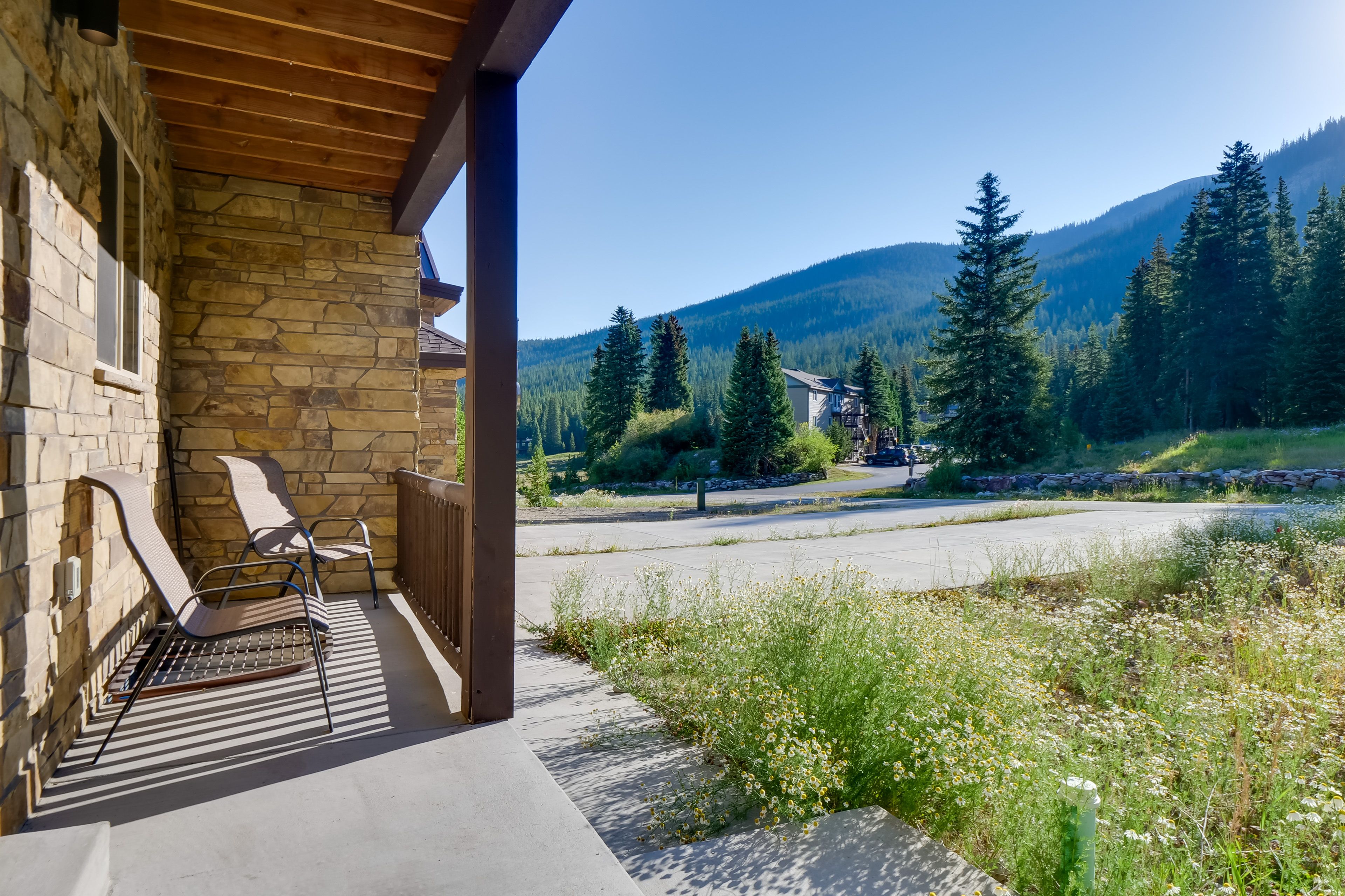 Front Porch | Mountain Views