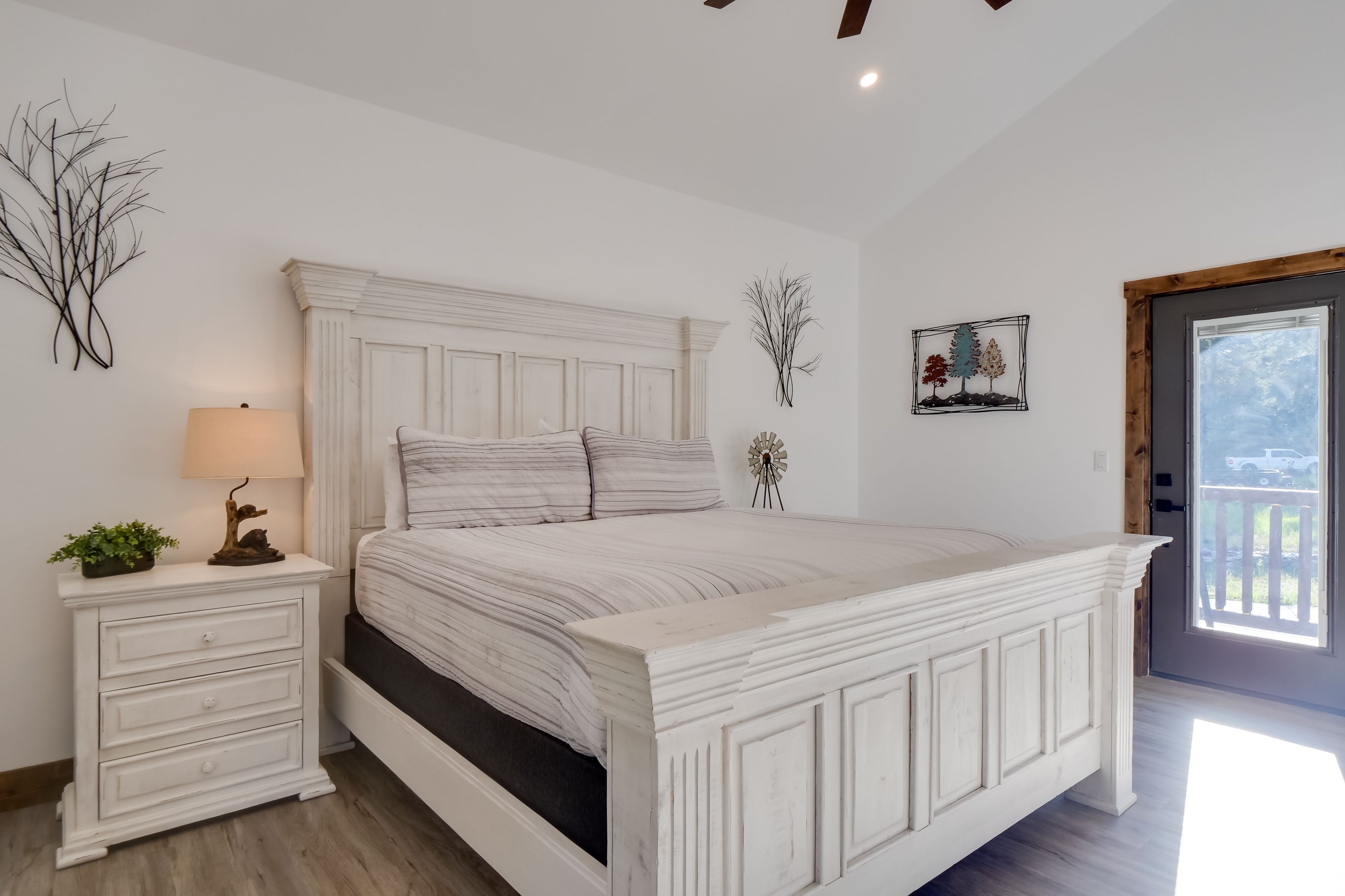 Bedroom 1 | California King Bed | Electric Fireplace | Upper Level