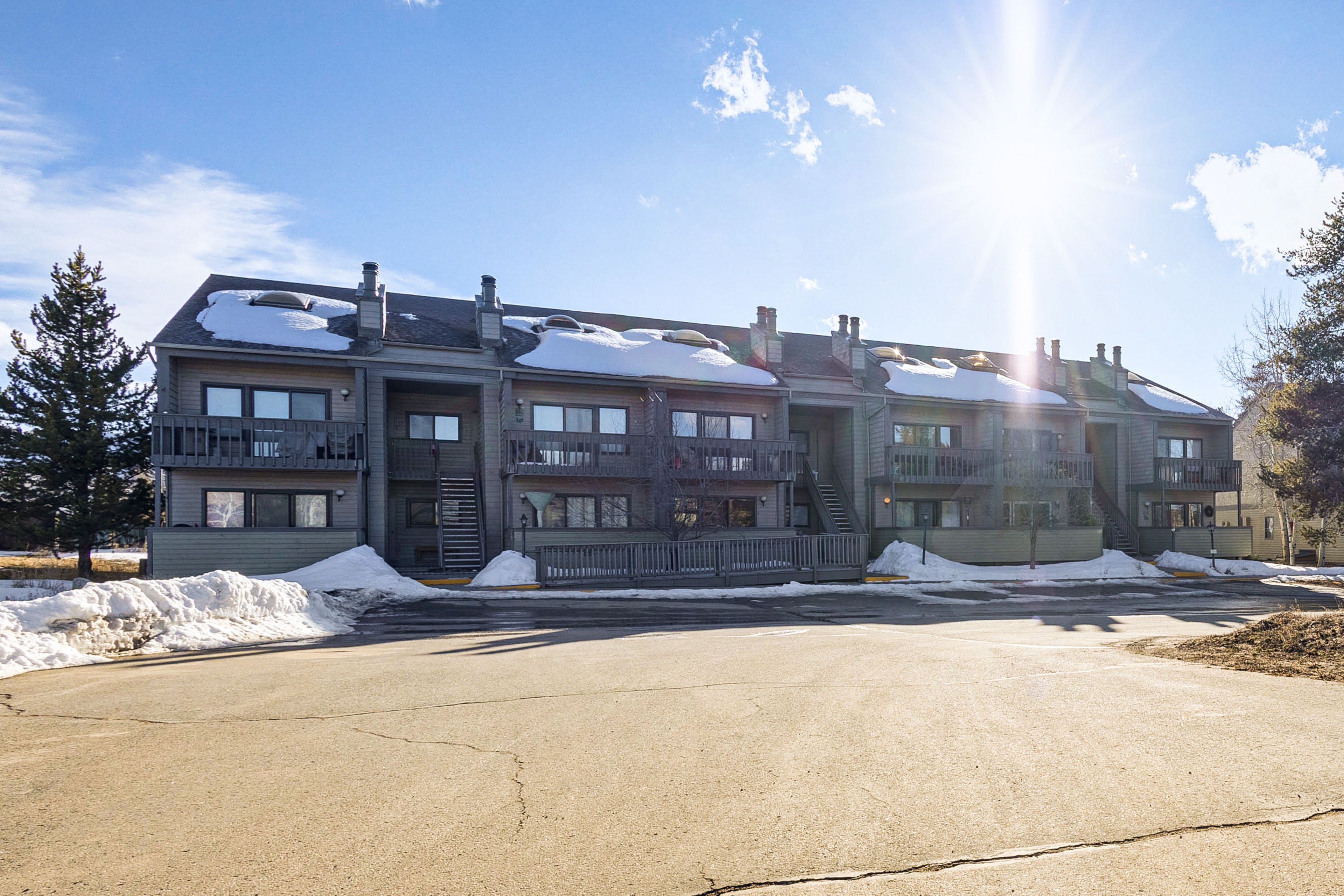 Community Parking Lot | 4 Vehicles