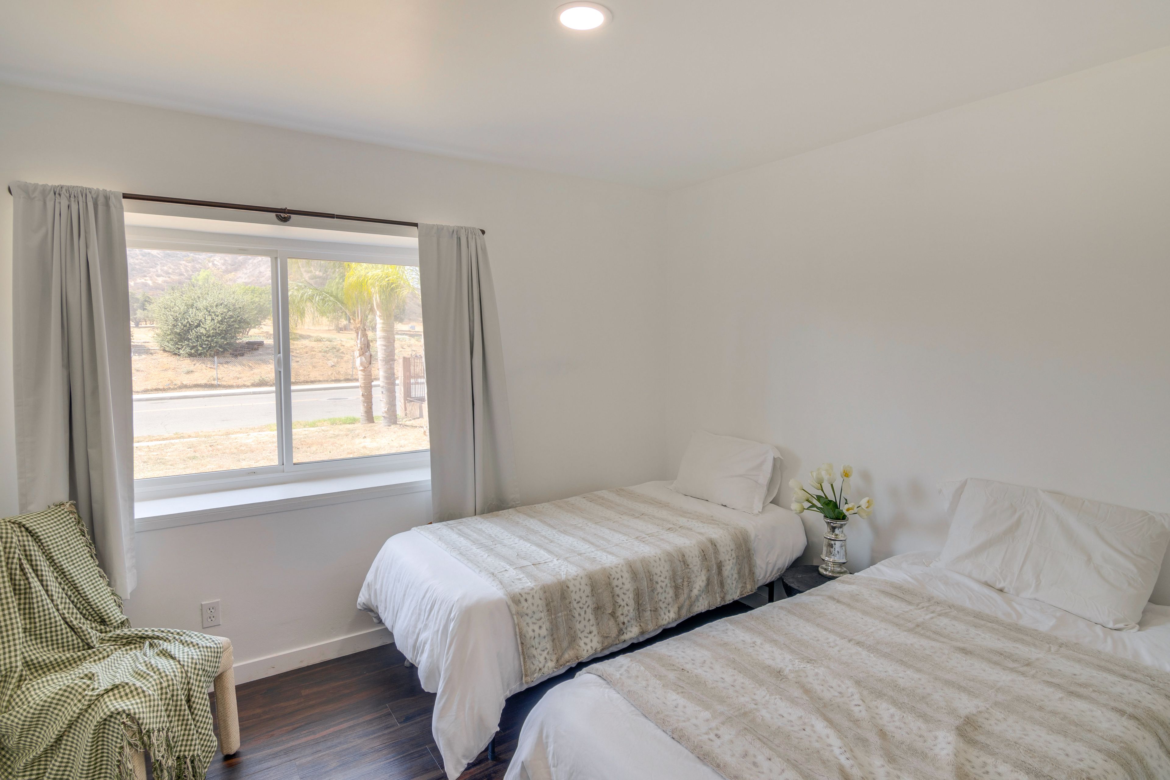 Bedroom 4 | 2 Twin Beds