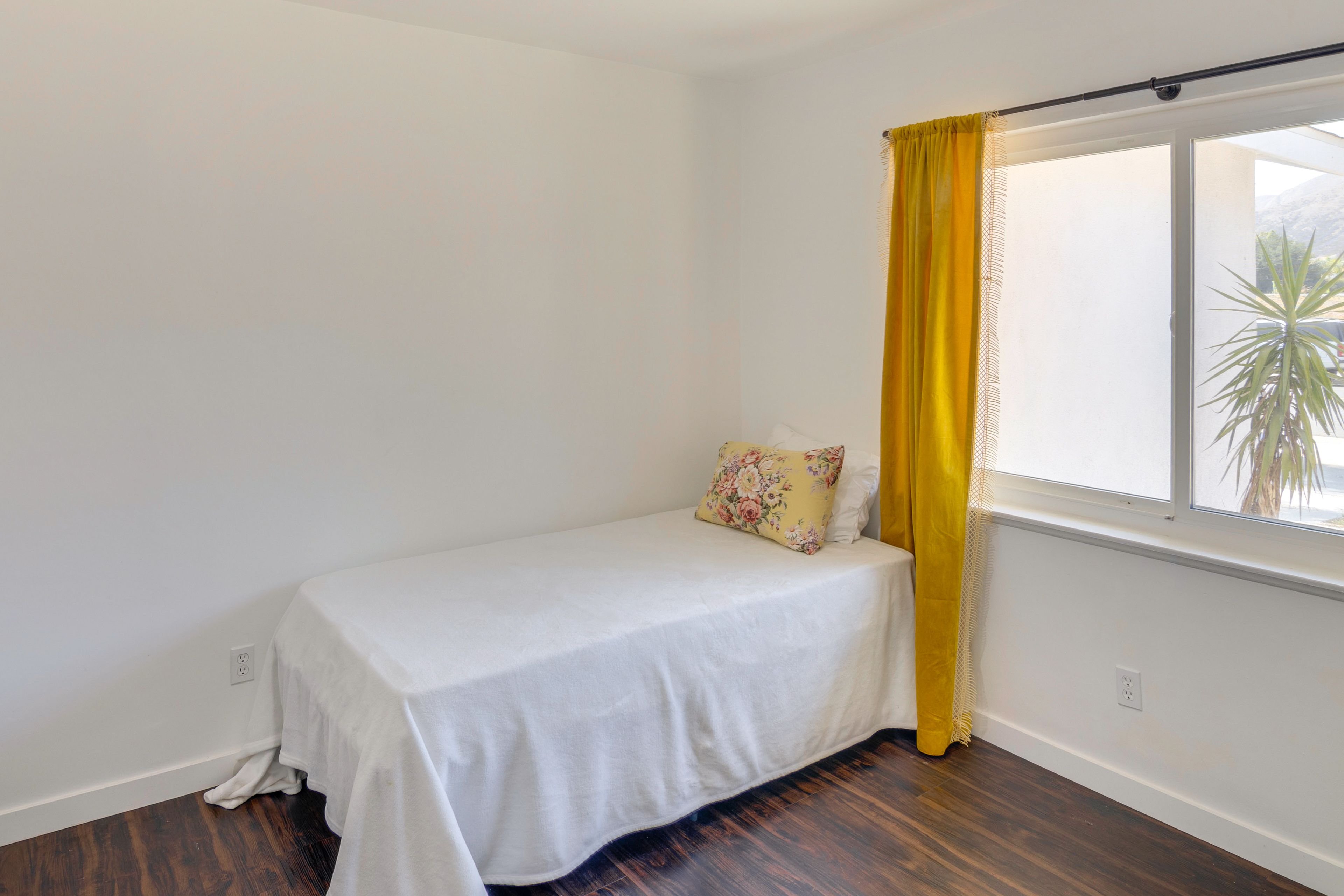 Bedroom 3 | Twin Bed