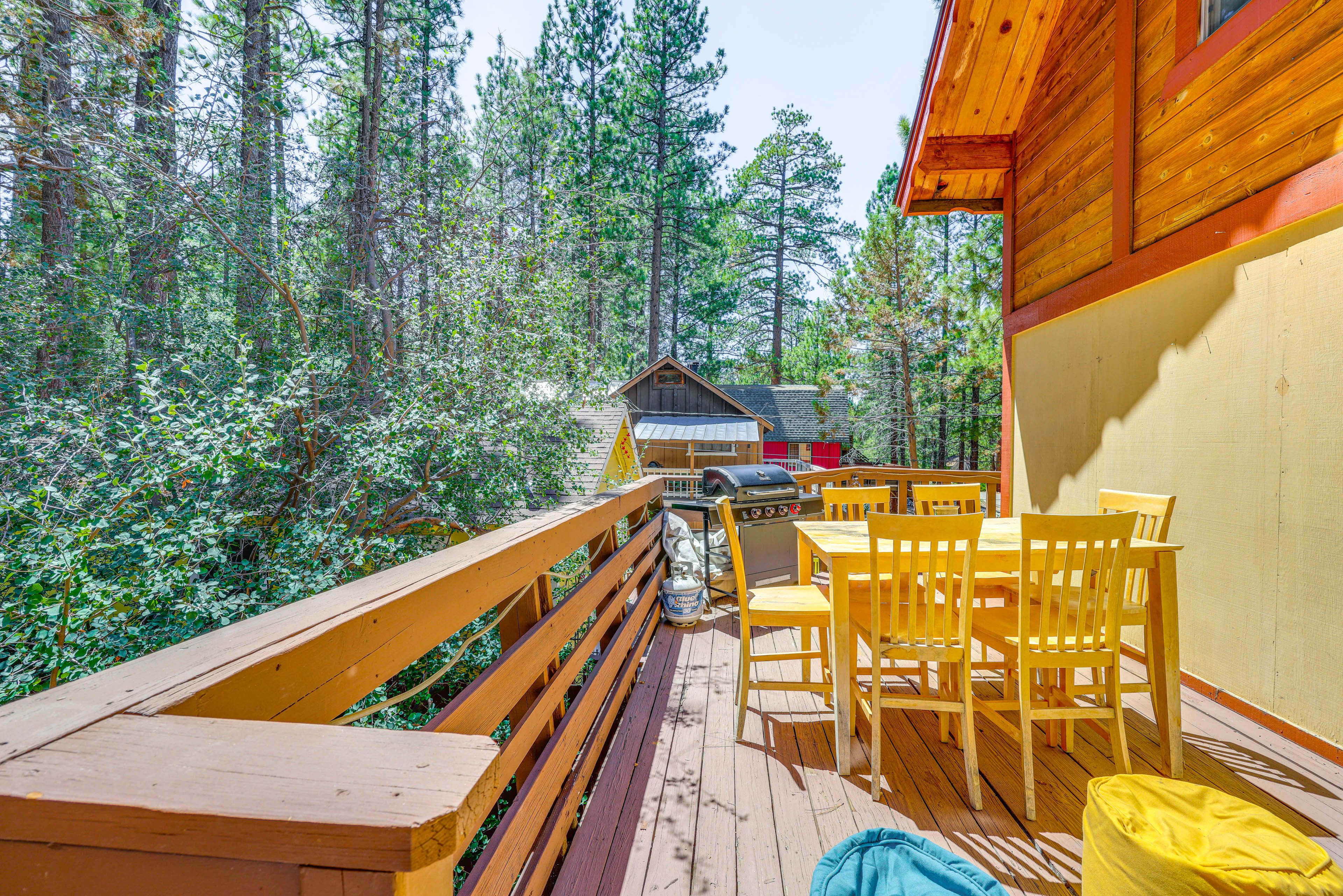 Private Deck | Propane Grill