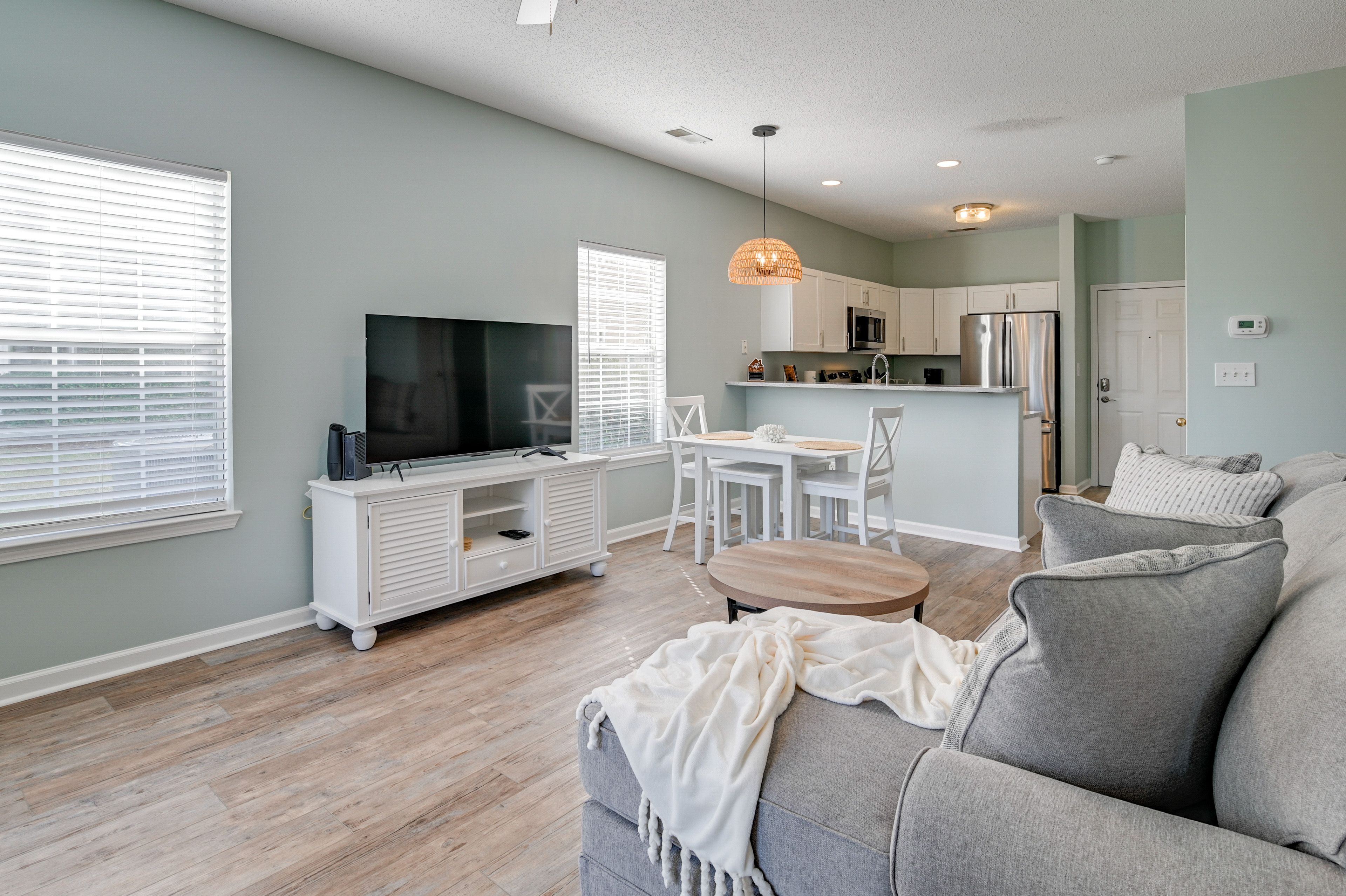 Living Room | Central A/C & Heat | Free WiFi