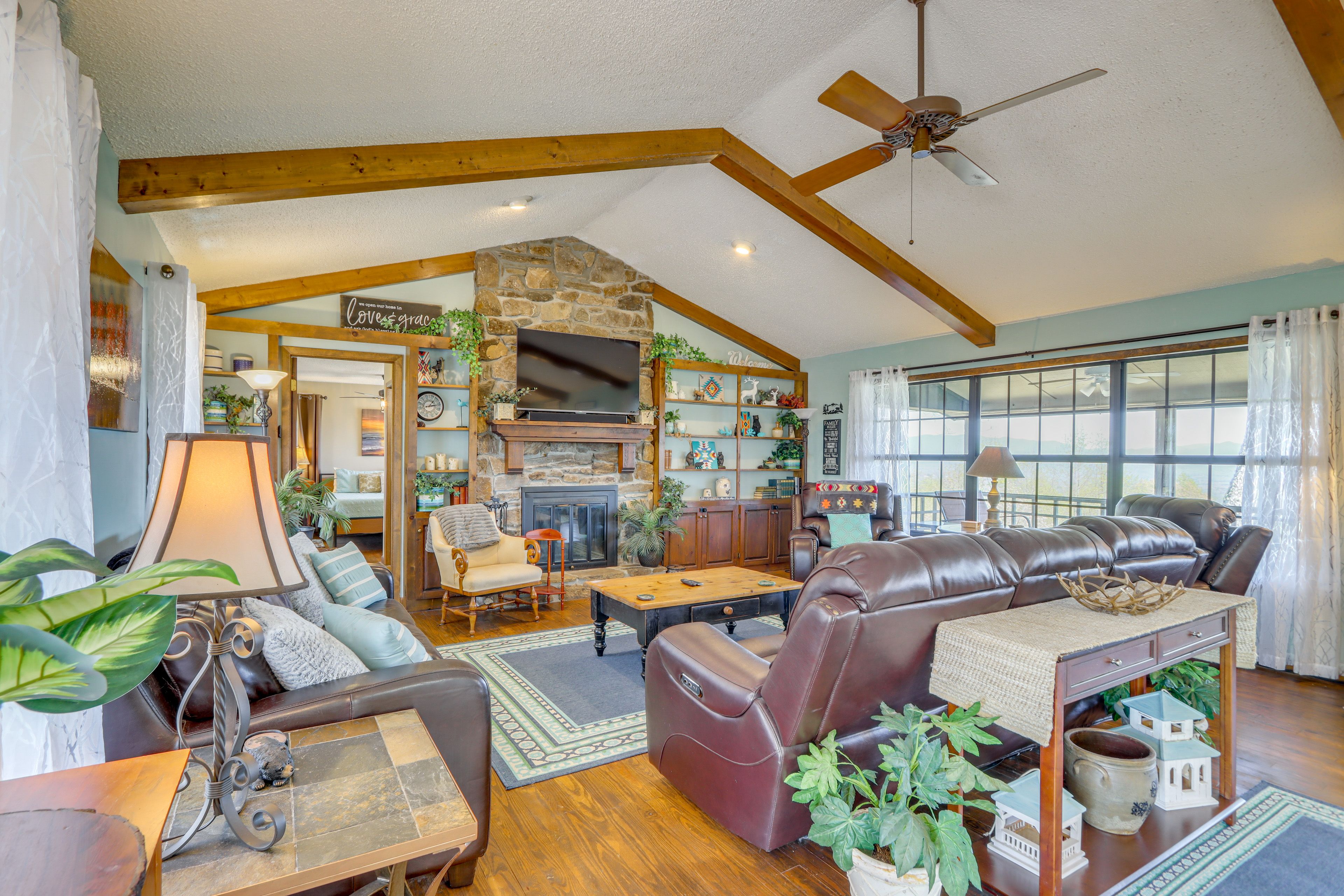 Living Room | Main Level