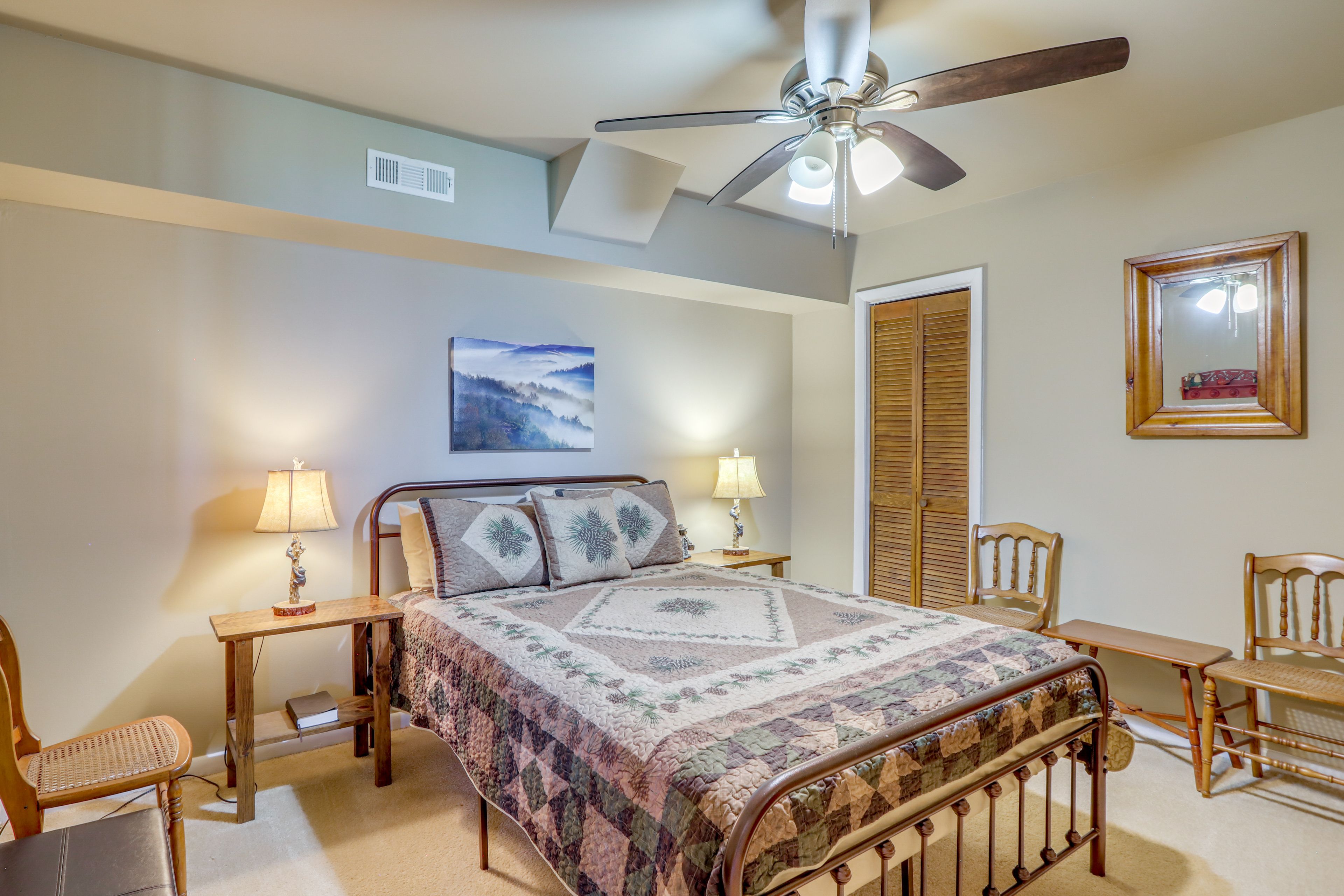 Bedroom 4 | Queen Bed | Lower Level