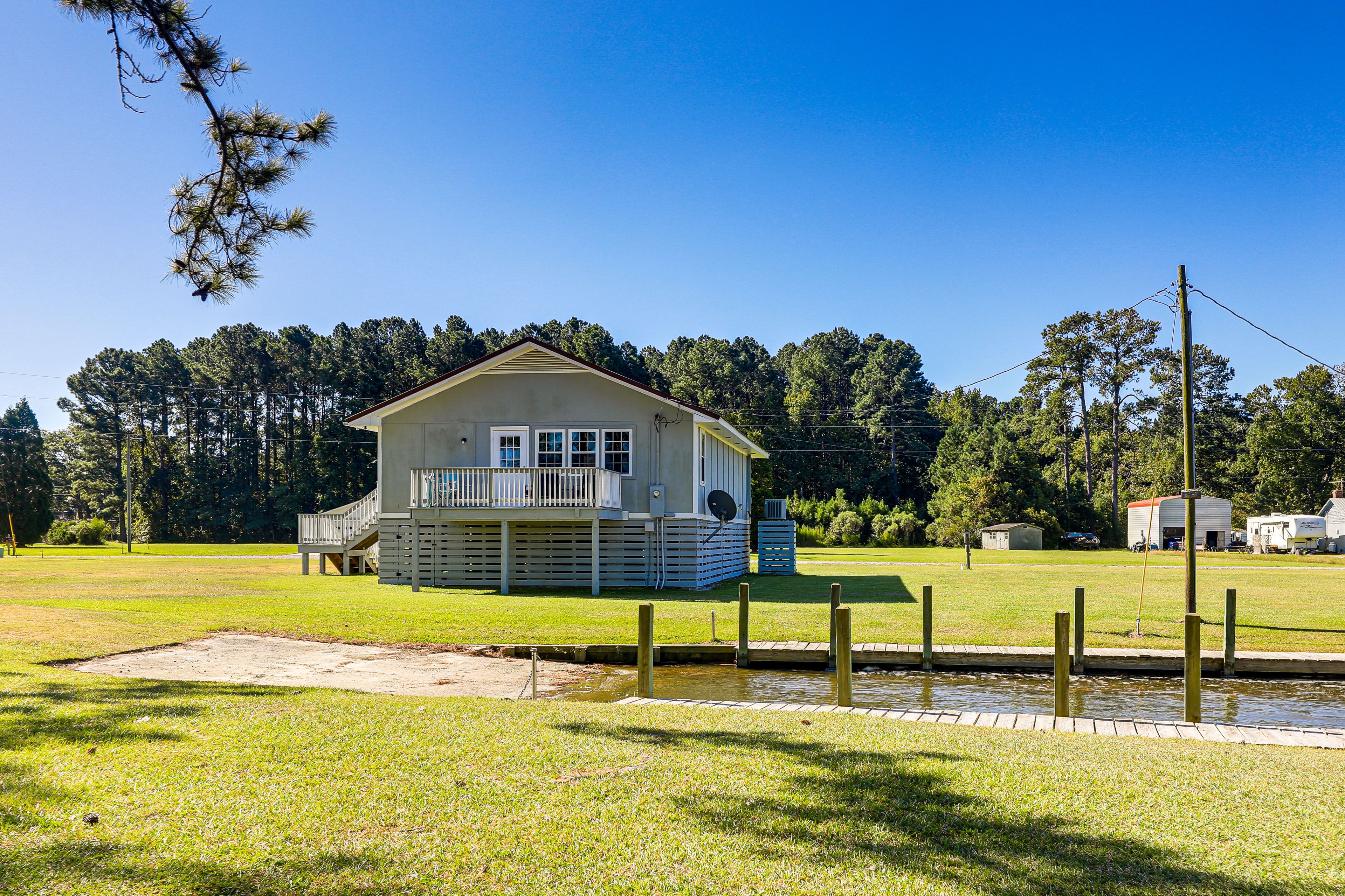 Outdoor Space | Boat Launch | Fire Pit