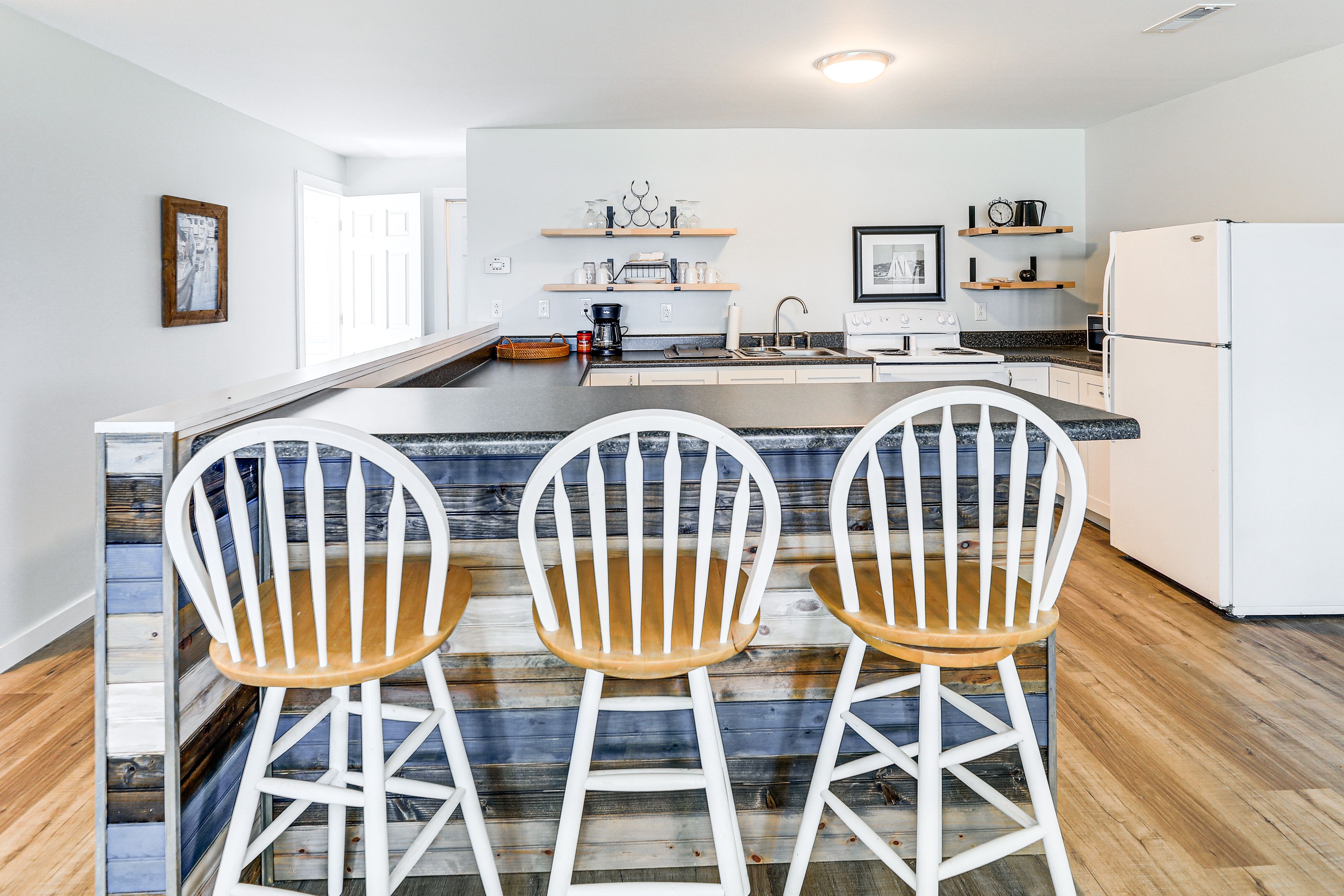 Kitchen | Drip Coffee Maker | Toaster