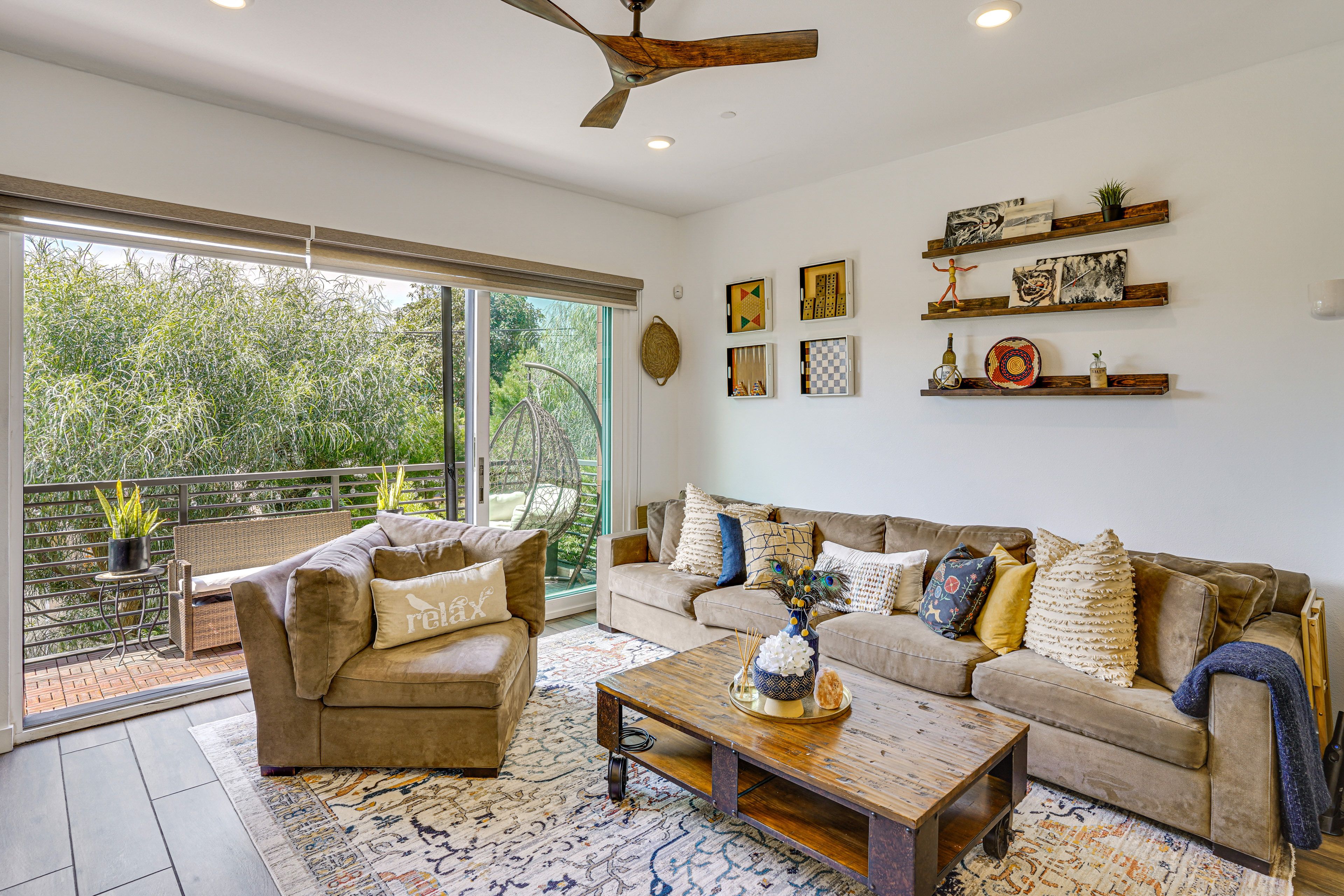 Living Room | Smart TV | Central A/C | 2nd Floor