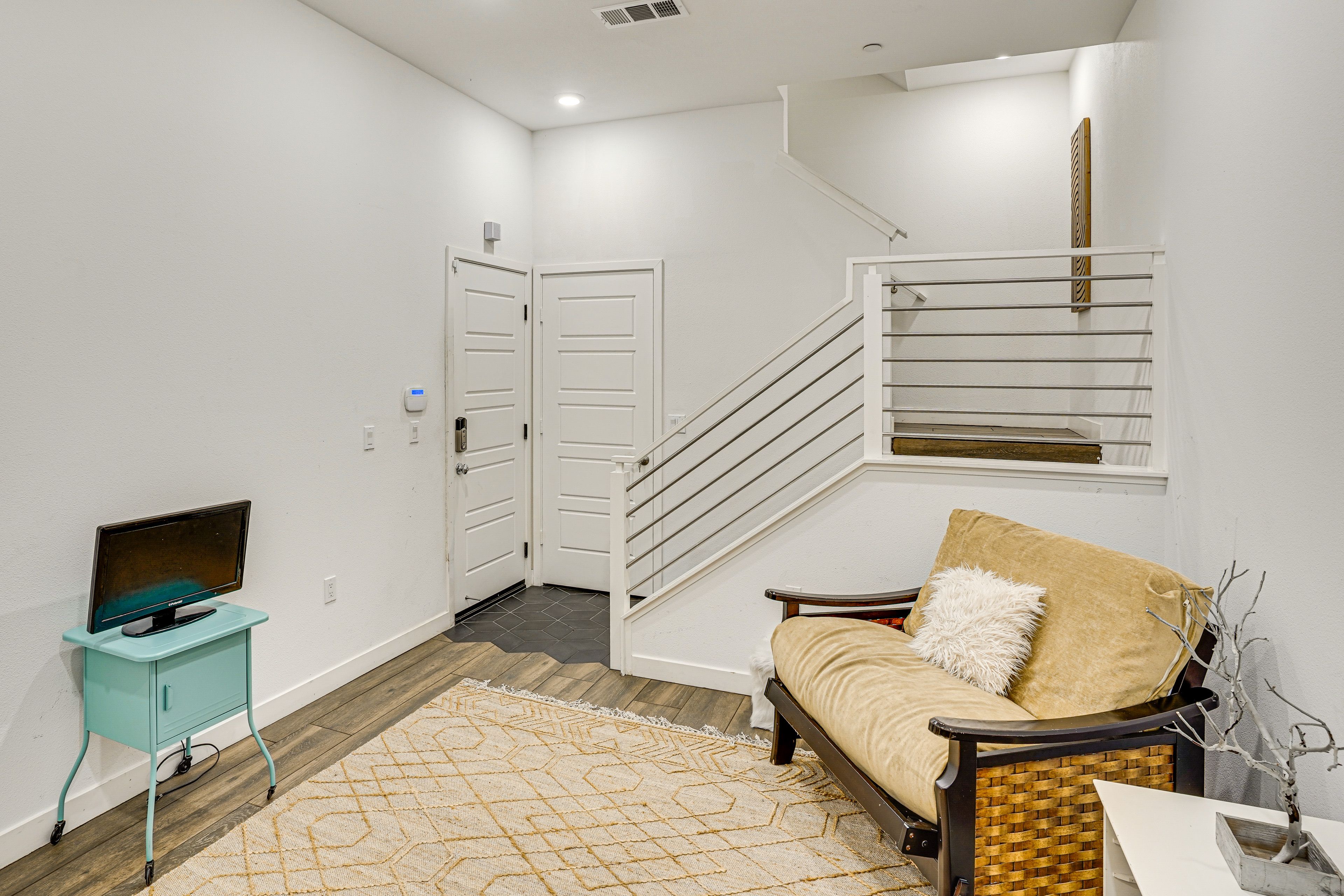 Living Area | Full Sleeper Sofa | Basement Level