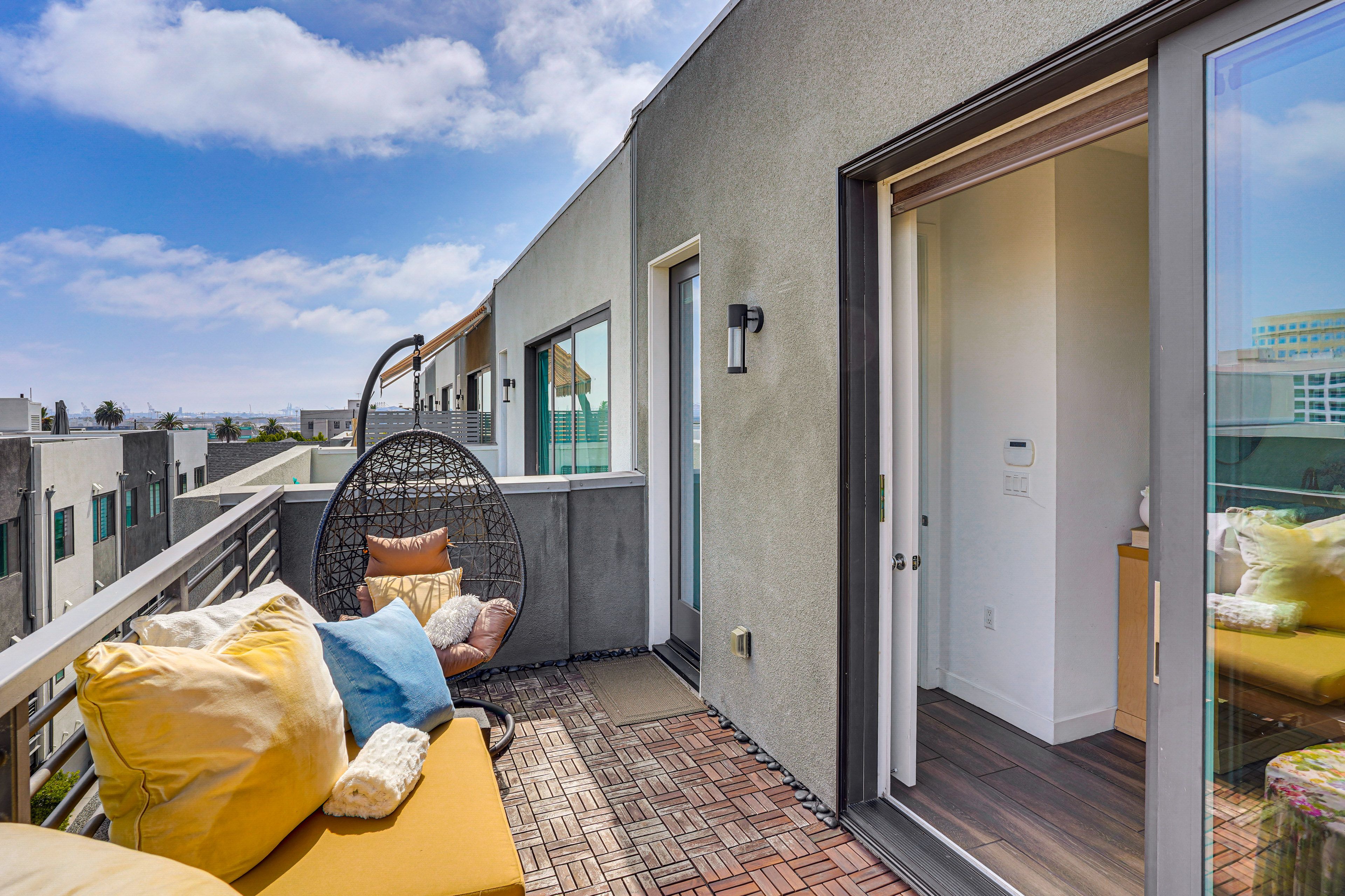 Private Balcony | 3rd Floor