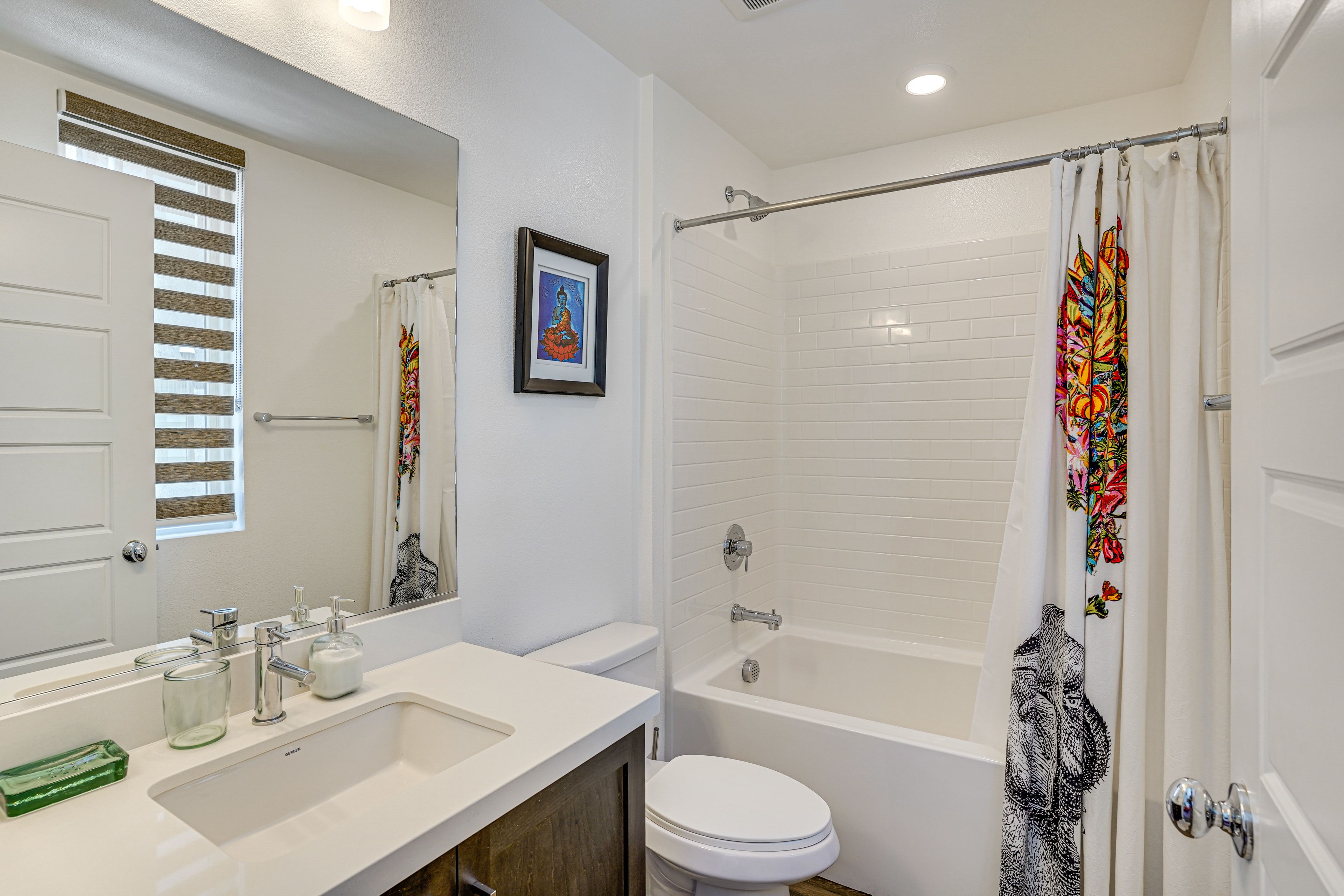 En-Suite Bathroom | 2nd Floor | Towels Provided