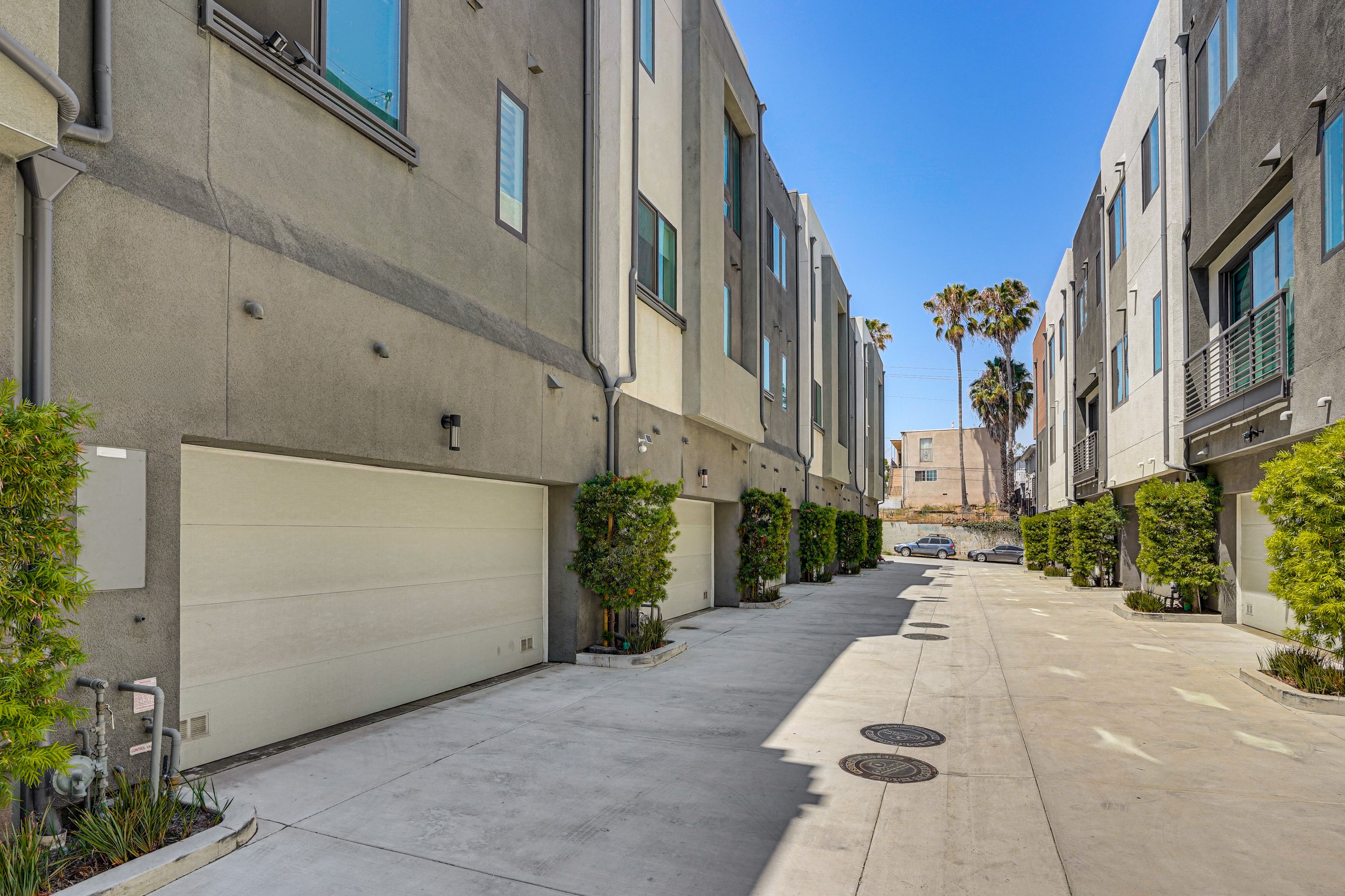 Parking | Garage (2 Vehicles)