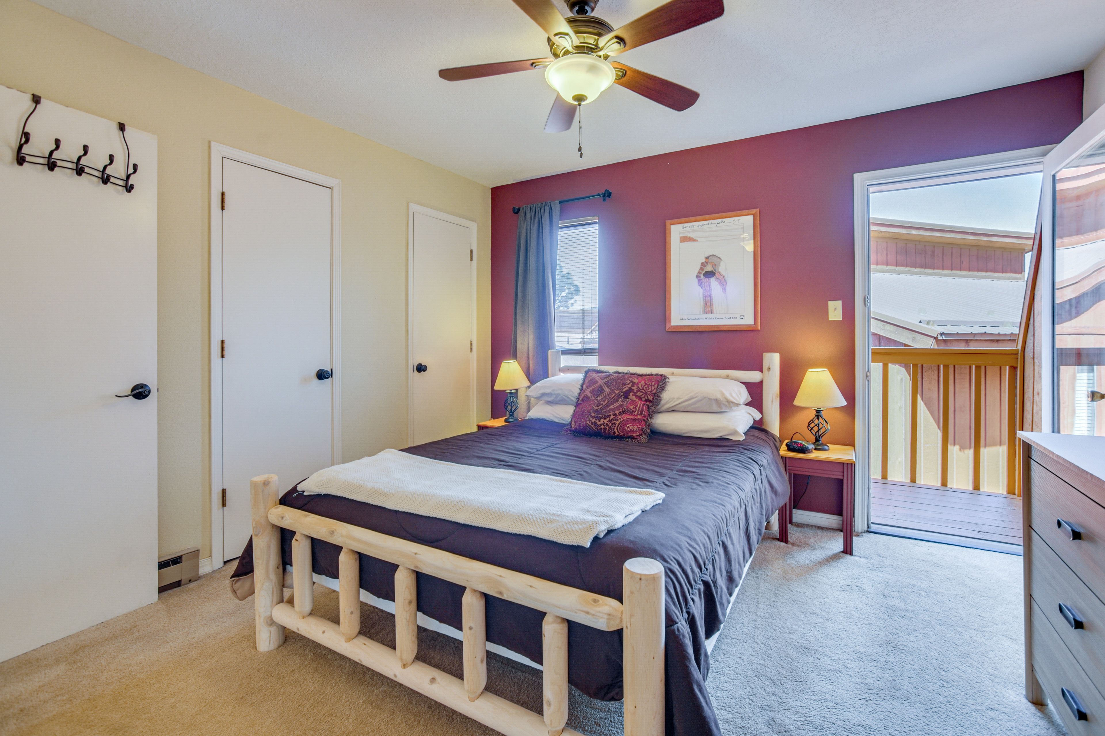 Bedroom 1 | Queen Bed | 2nd Floor