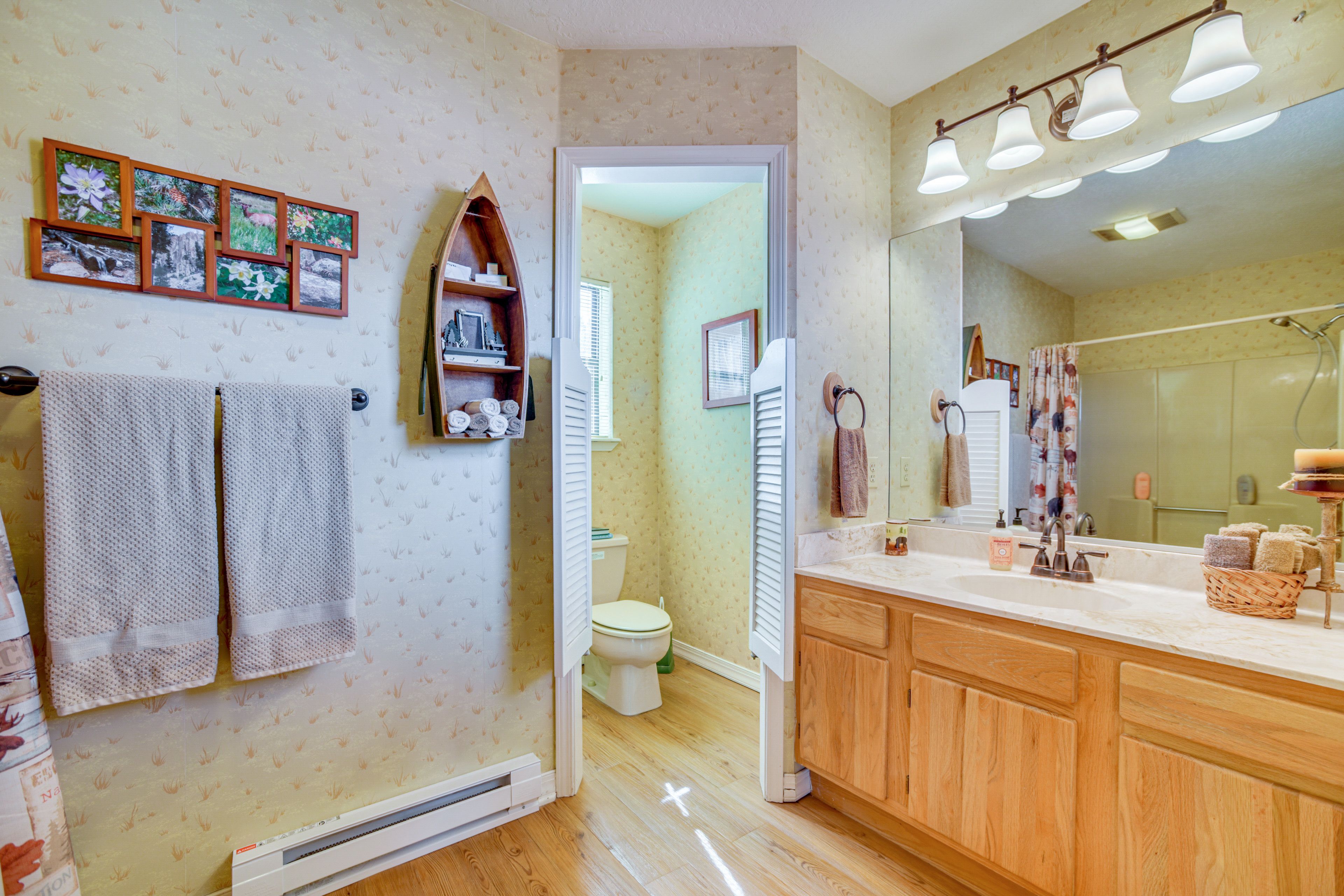 En-Suite Bathroom | 2nd Floor