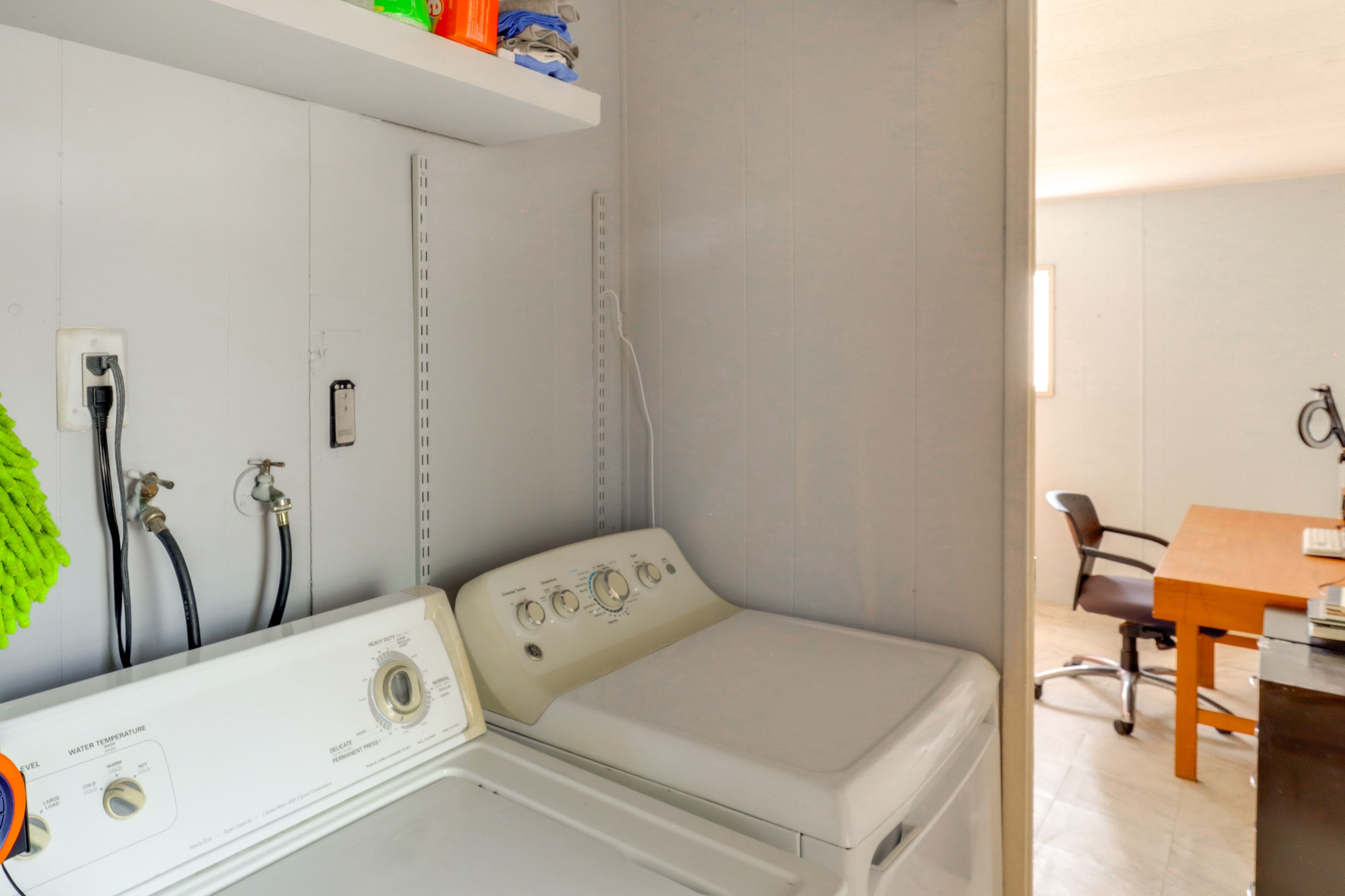 Laundry Area | Washer & Dryer