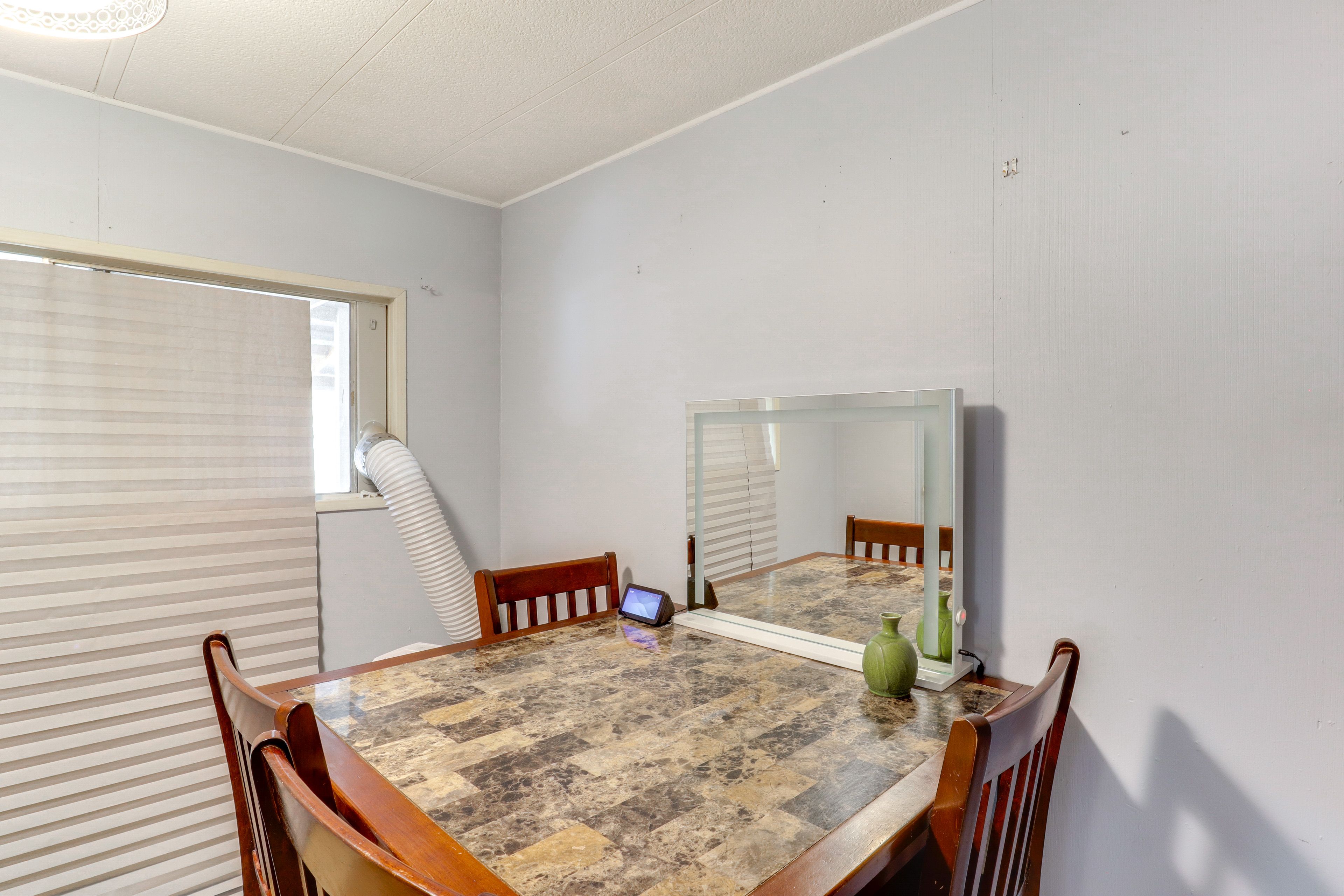 Dining Area | Dishware & Flatware