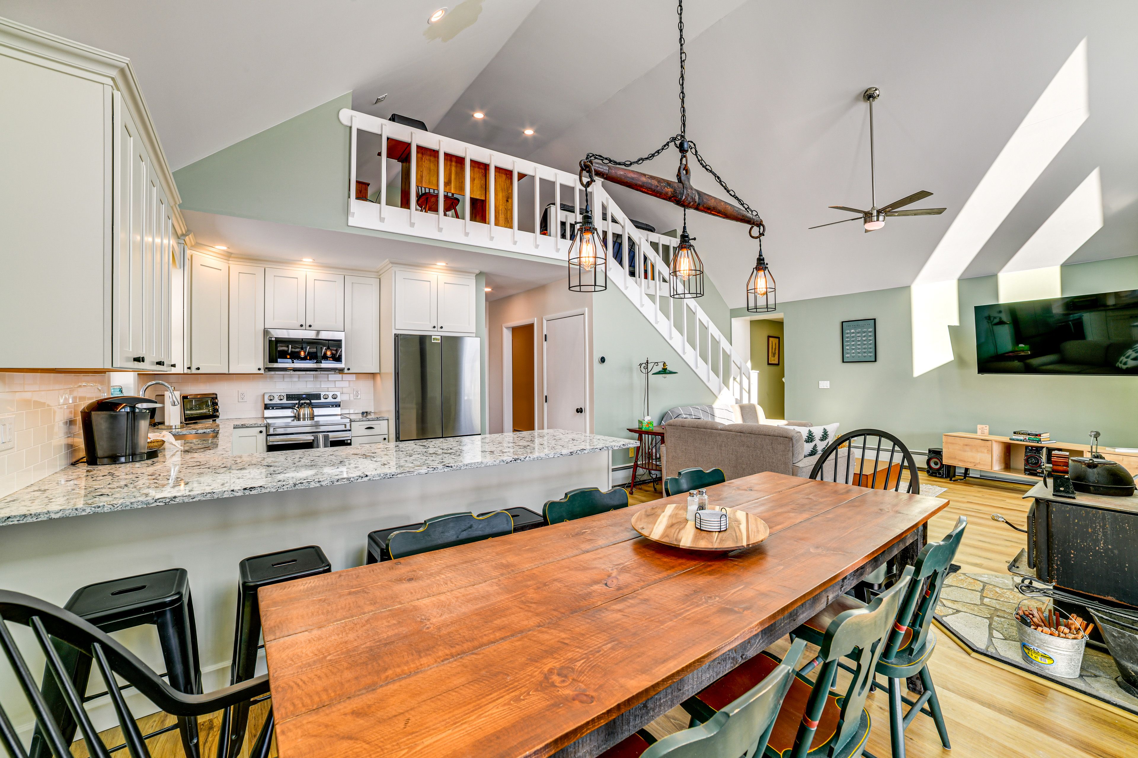 Dining Table | Dishware & Flatware | 1st Floor