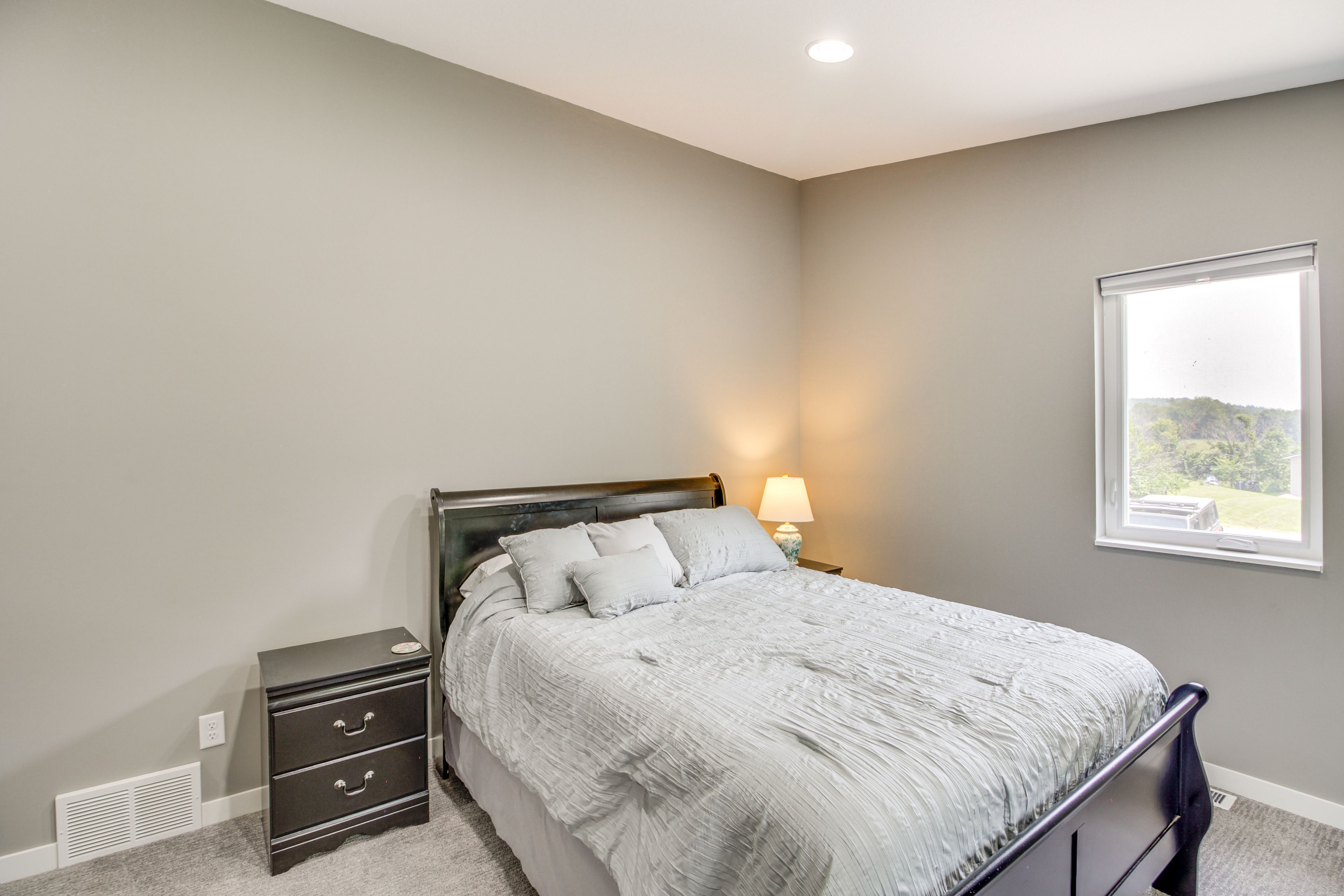 Bedroom 2 | Queen Bed | 2nd Floor