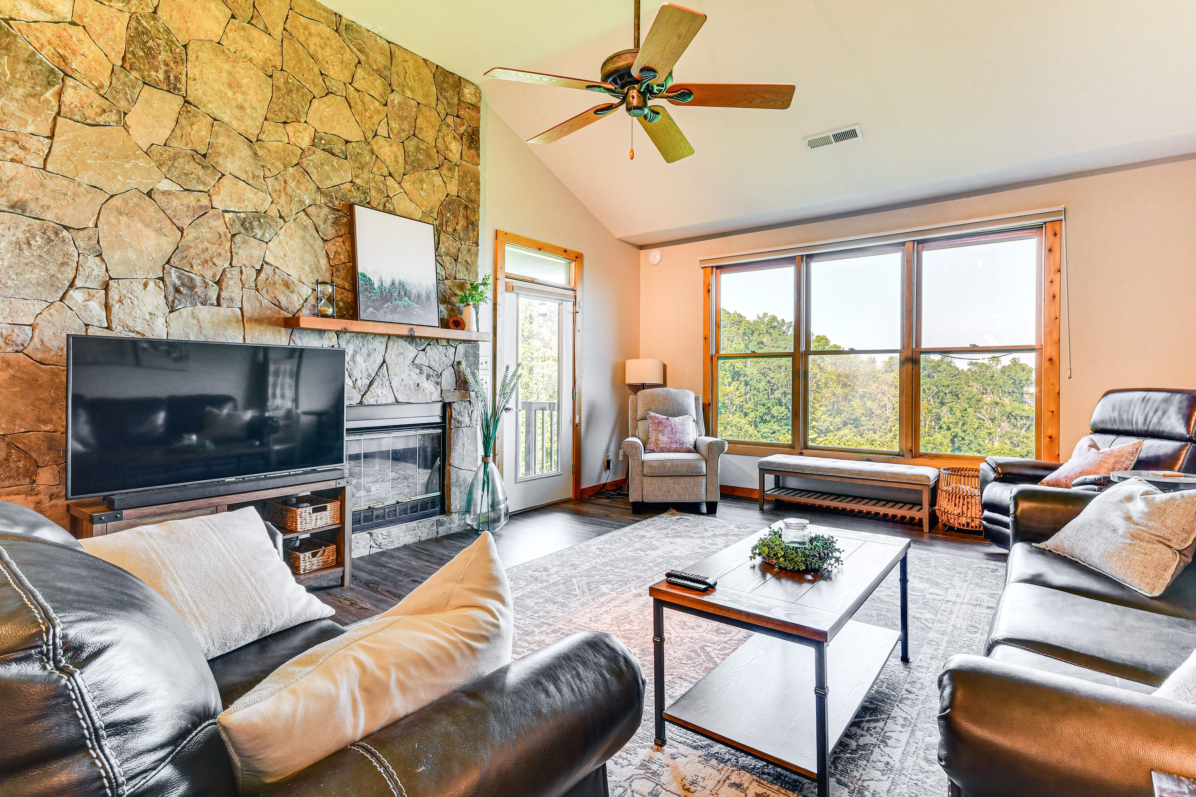 Living Room | Free WiFi | Smart TV | Central A/C | Full Sleeper Sofa | 1st Floor