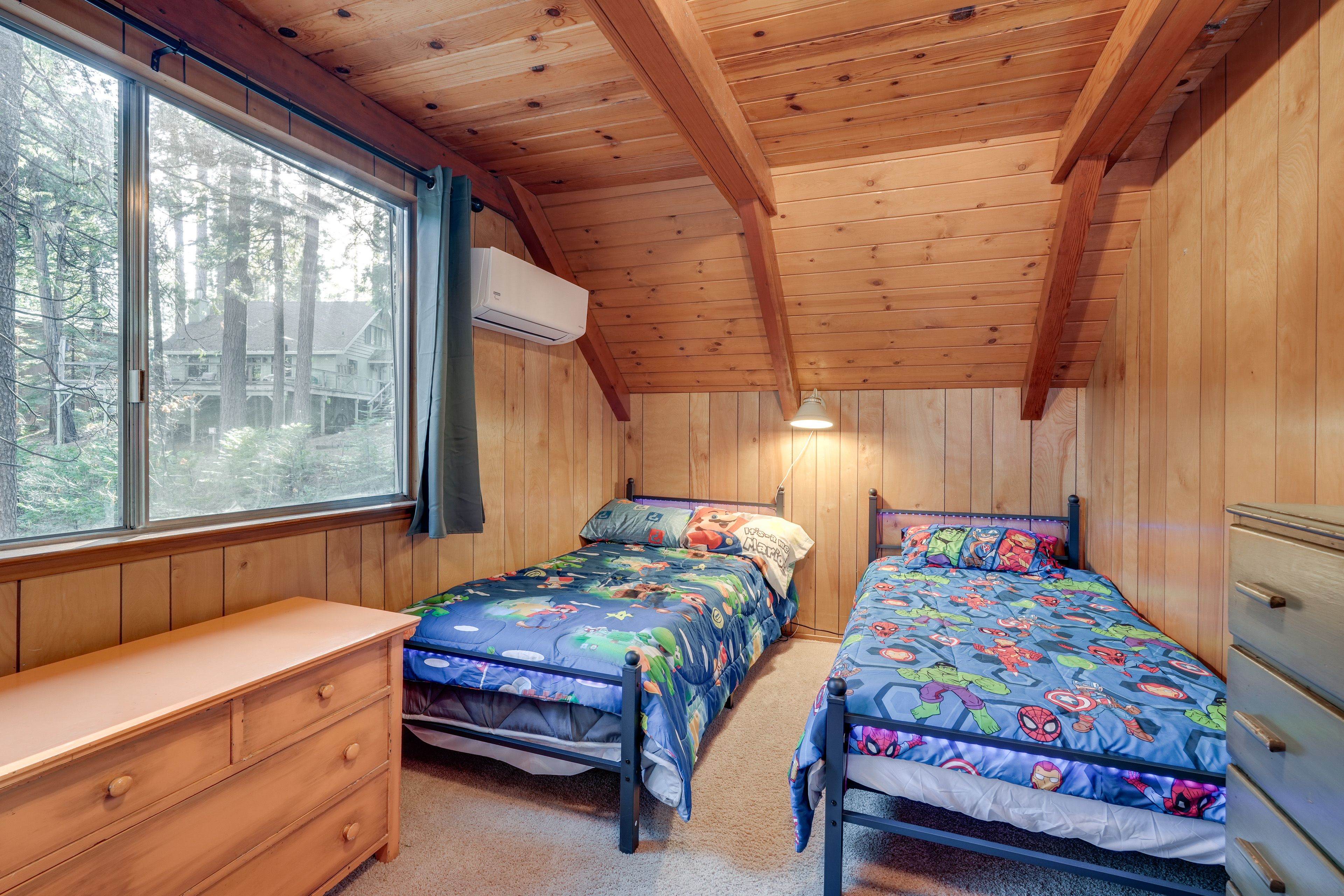 Bedroom 4 | 2 Twin Beds | 2nd Floor