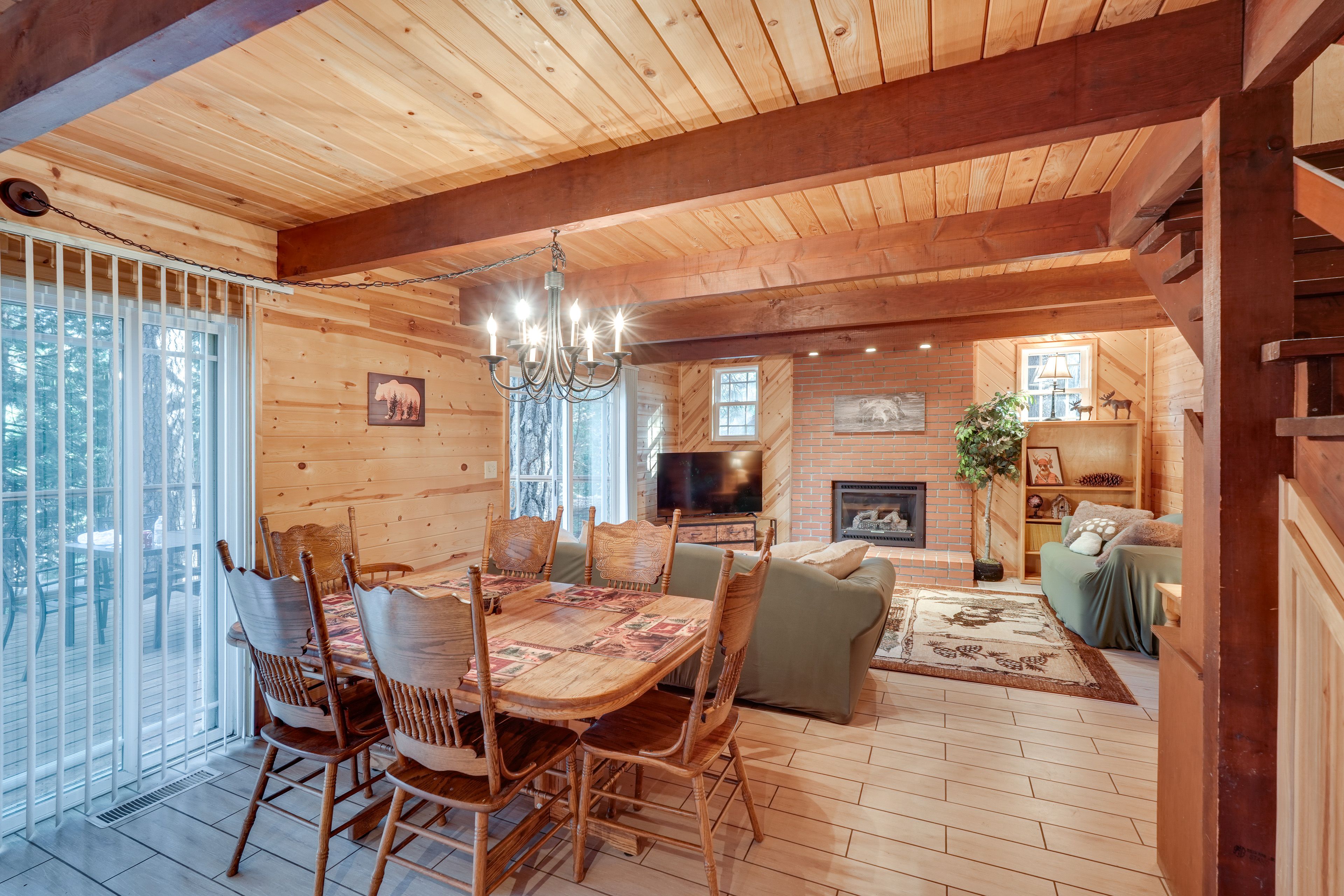 Dining Table | Dishware & Flatware | 1st Floor