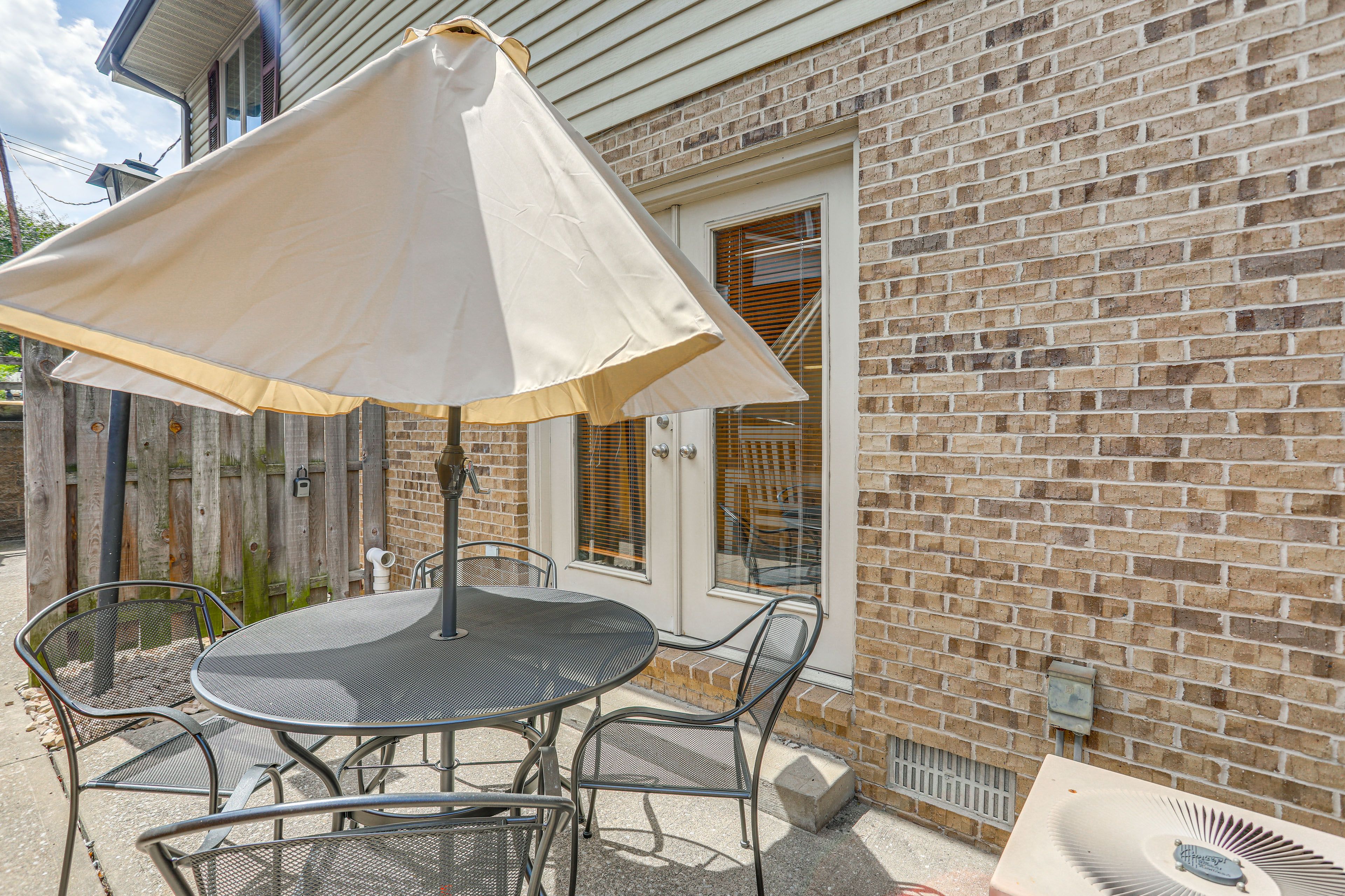 Patio | Outdoor Dining Area
