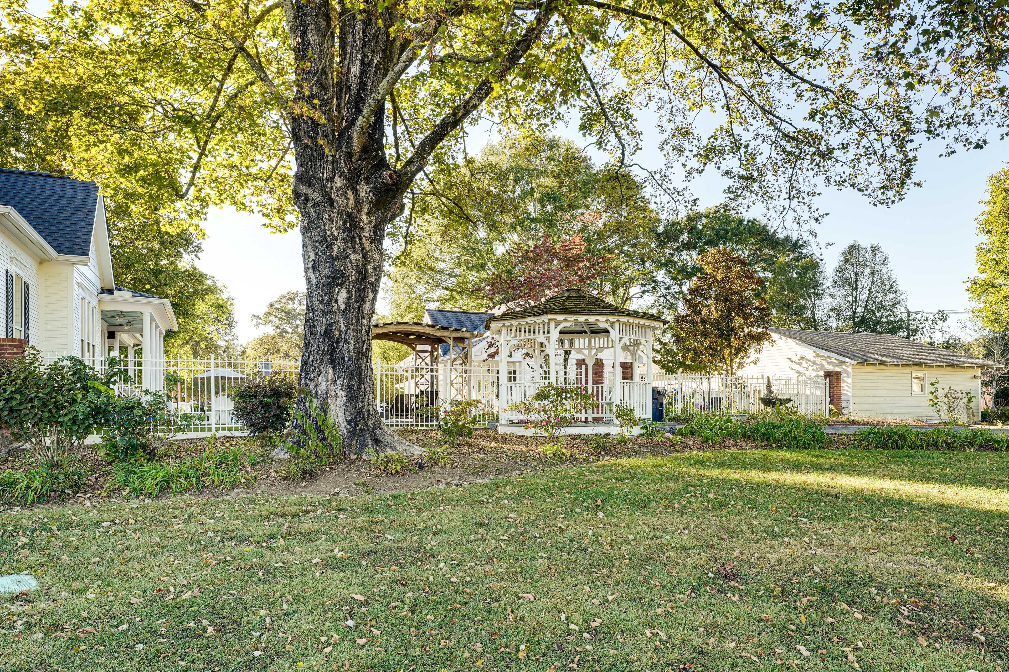 Community Amenities | Gazebo