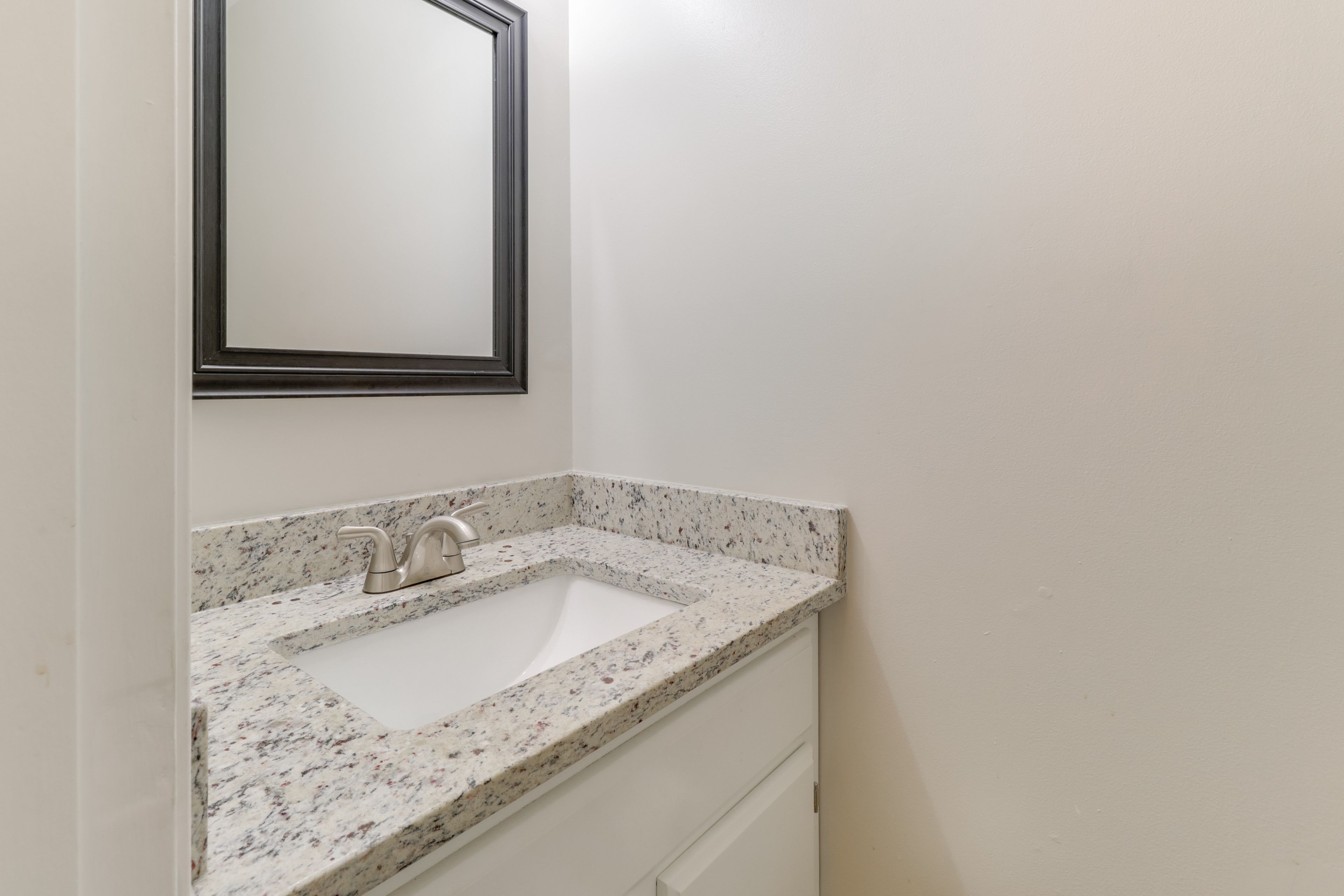 Half Bathroom | 1st Floor