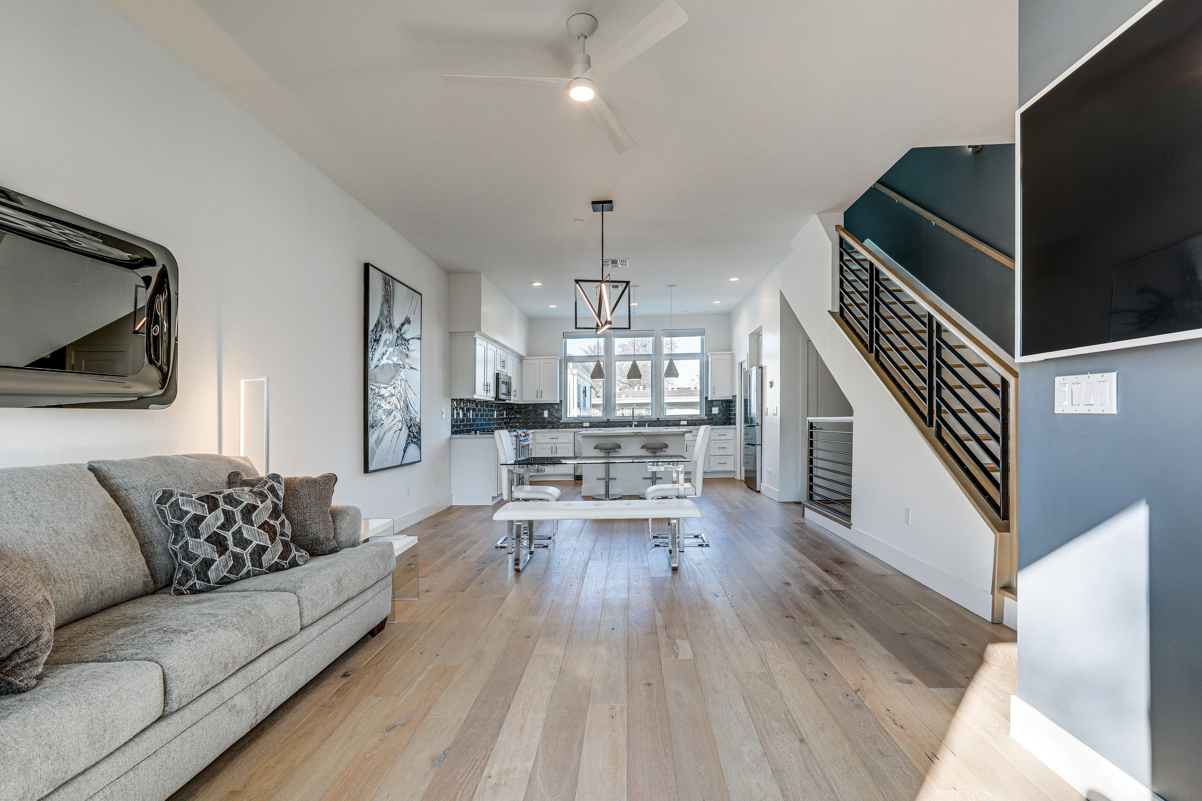 Sacramento Vacation Rental | 2BR | 3.5BA | 1,600 Sq Ft | 1 Step to Enter