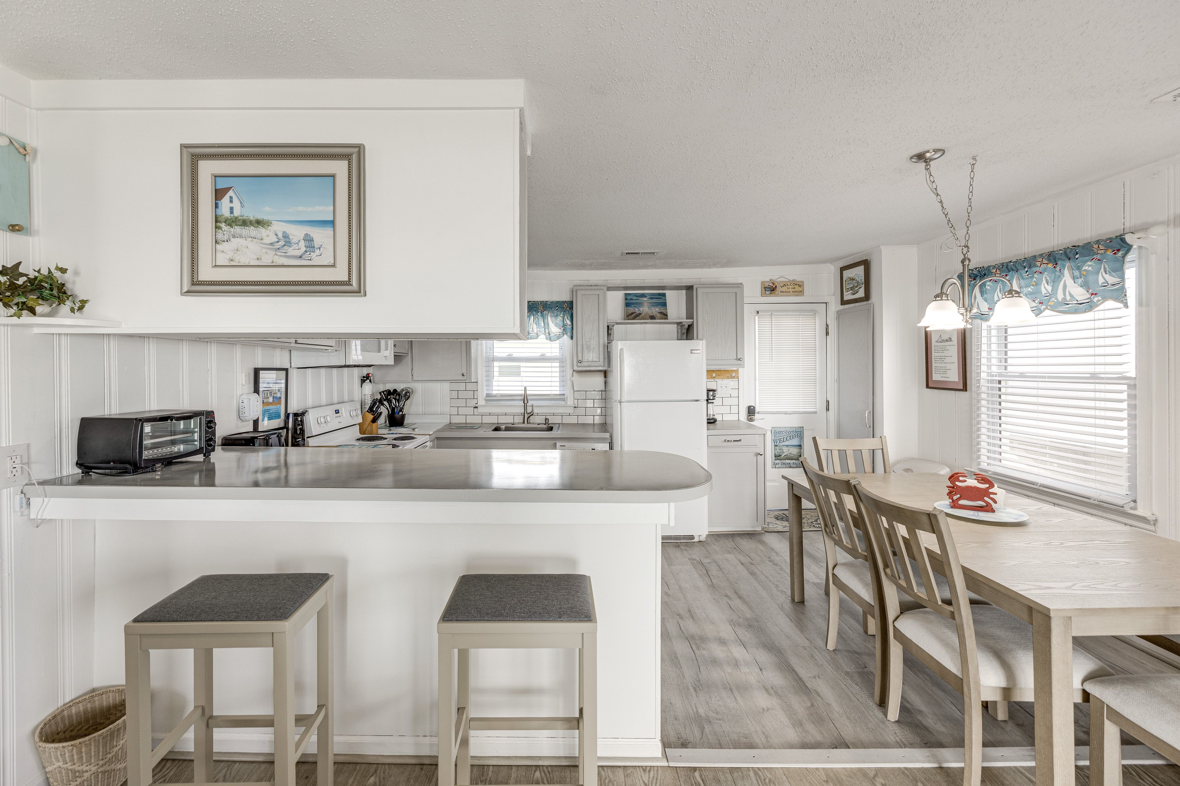 Kitchen | Cooking Basics | Dining Table | Dishware/Flatware