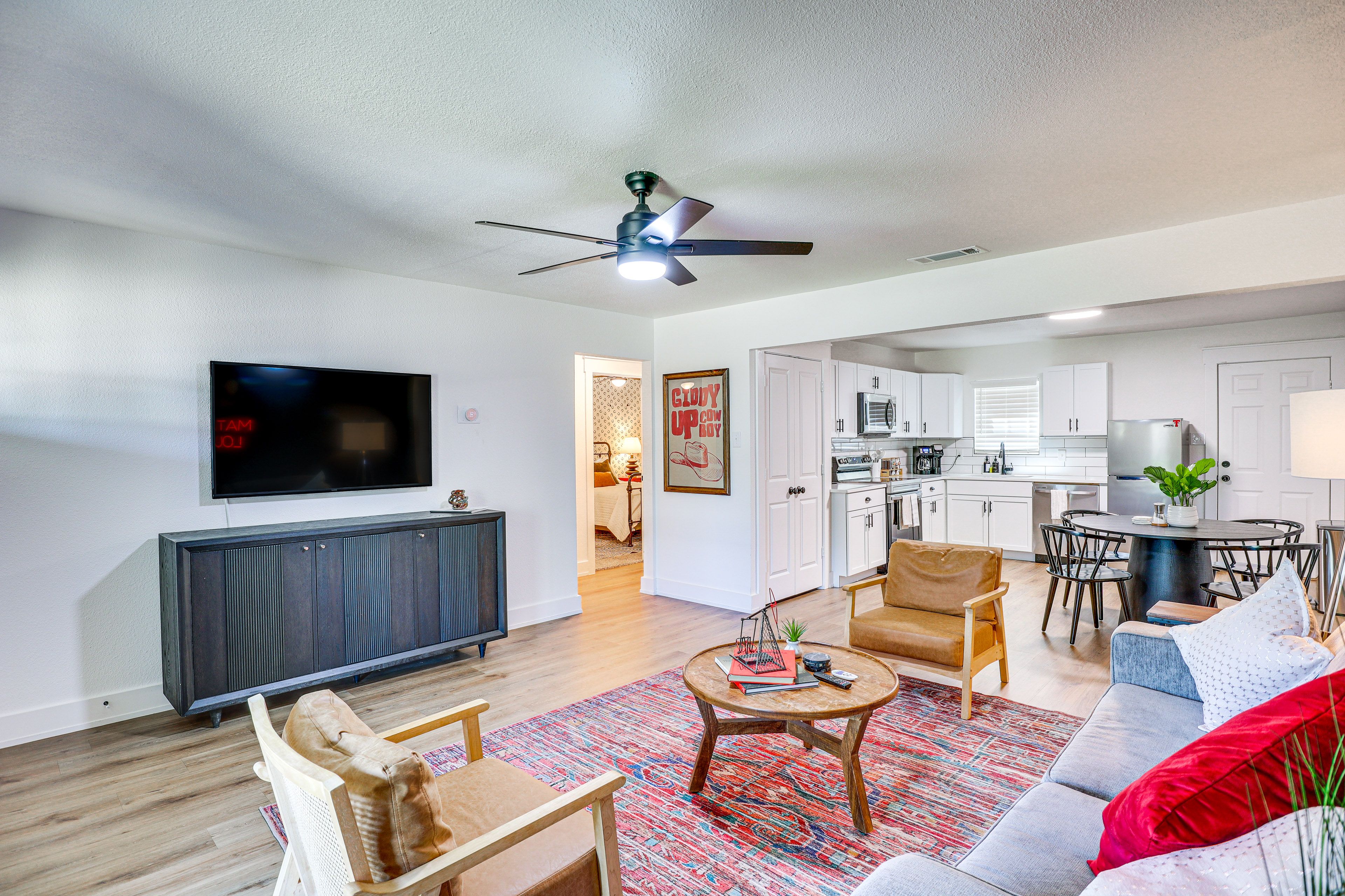 Lubbock Vacation Rental | 2BR | 1BA | 1,100 Sq Ft | 3 Steps to Enter