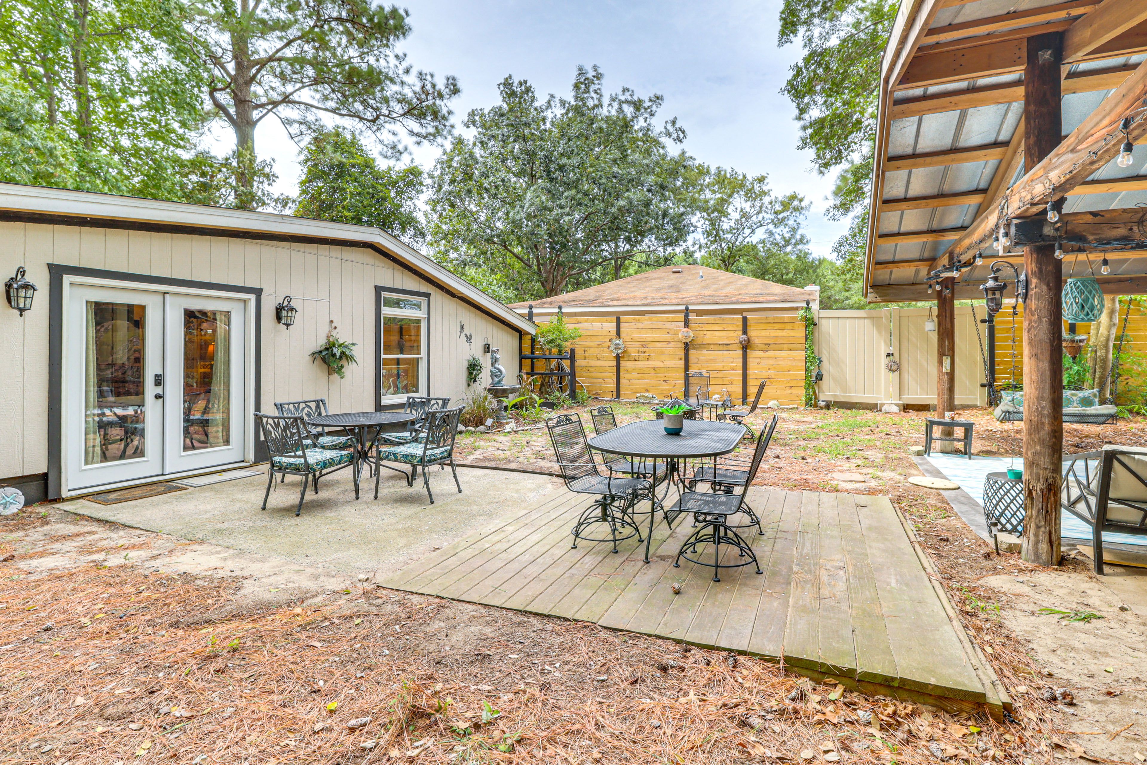 Patio | Outdoor Dining Areas | Gas Grill | Fire Pit