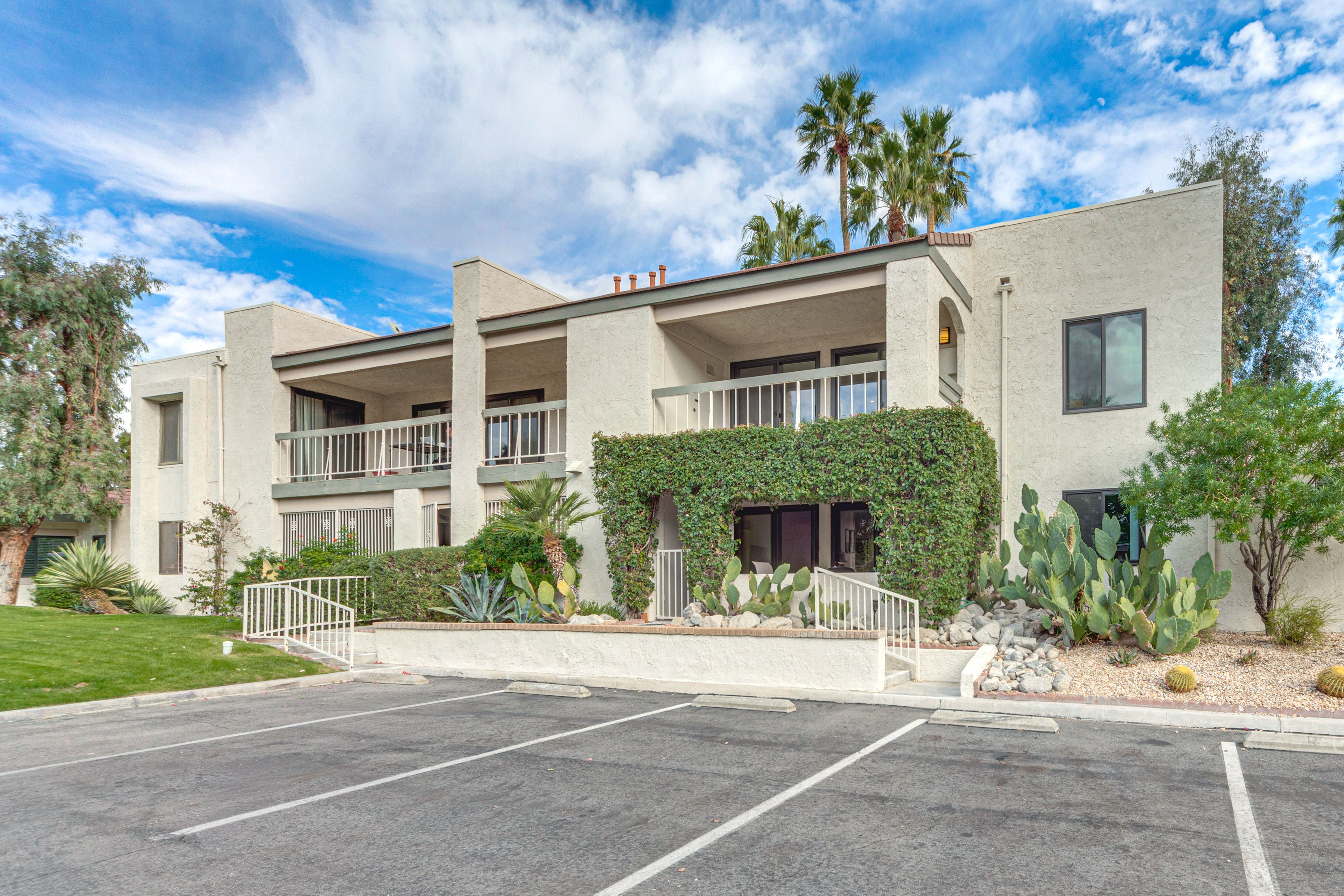 Exterior | Single-Story Condo on 2nd Floor