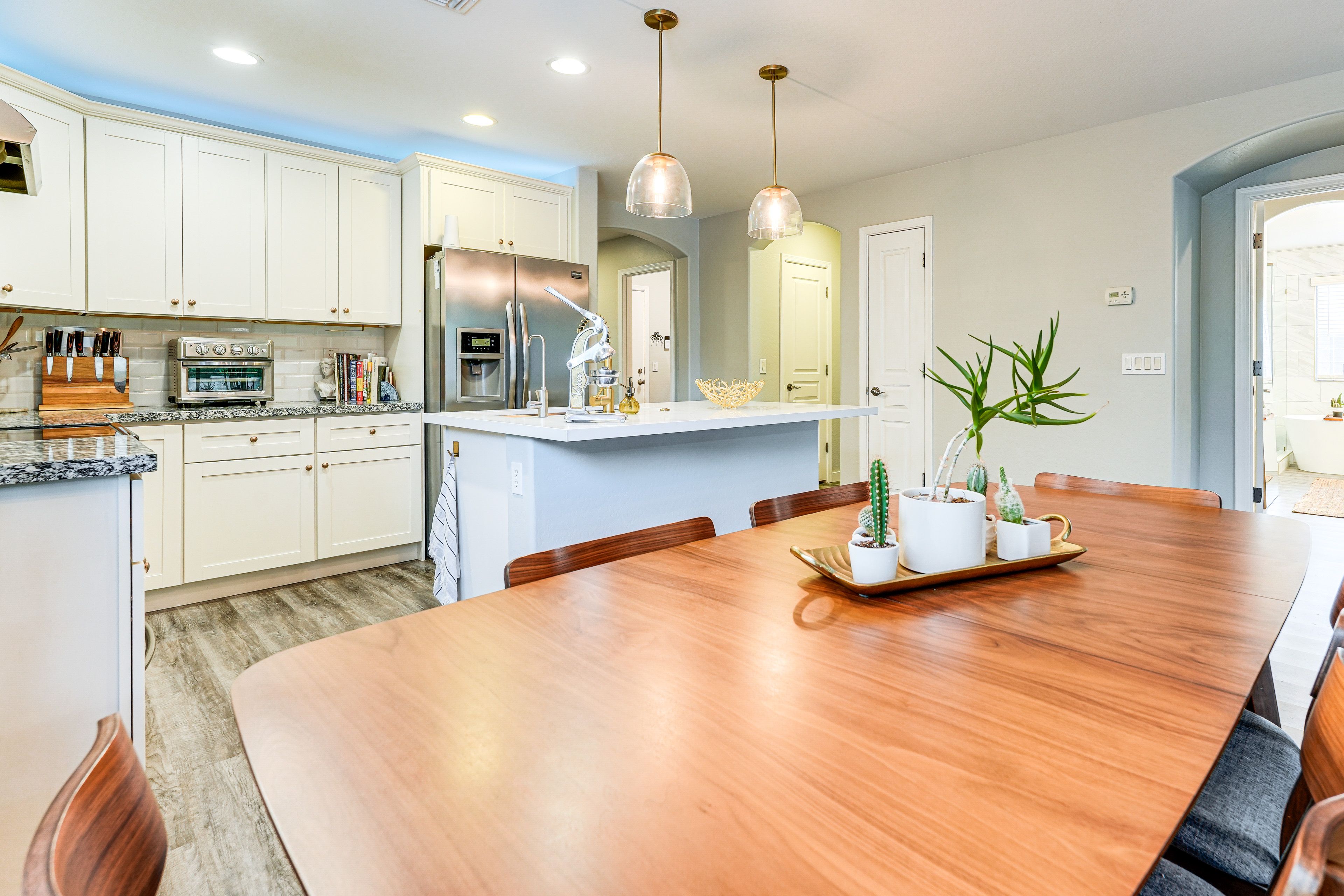 Dining Area | Dishware & Flatware