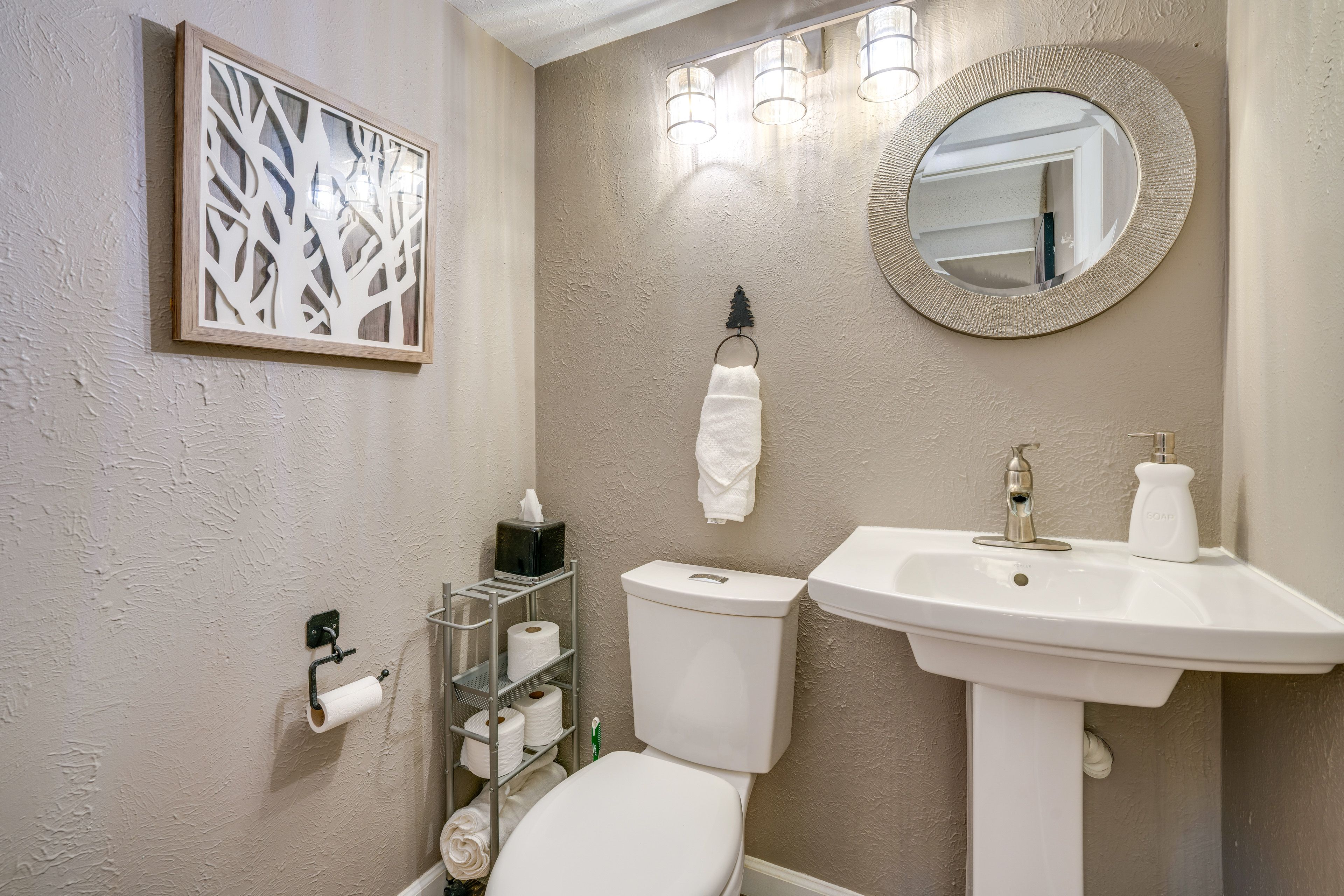 En-Suite Half Bathroom | 1st Floor | Complimentary Toiletries