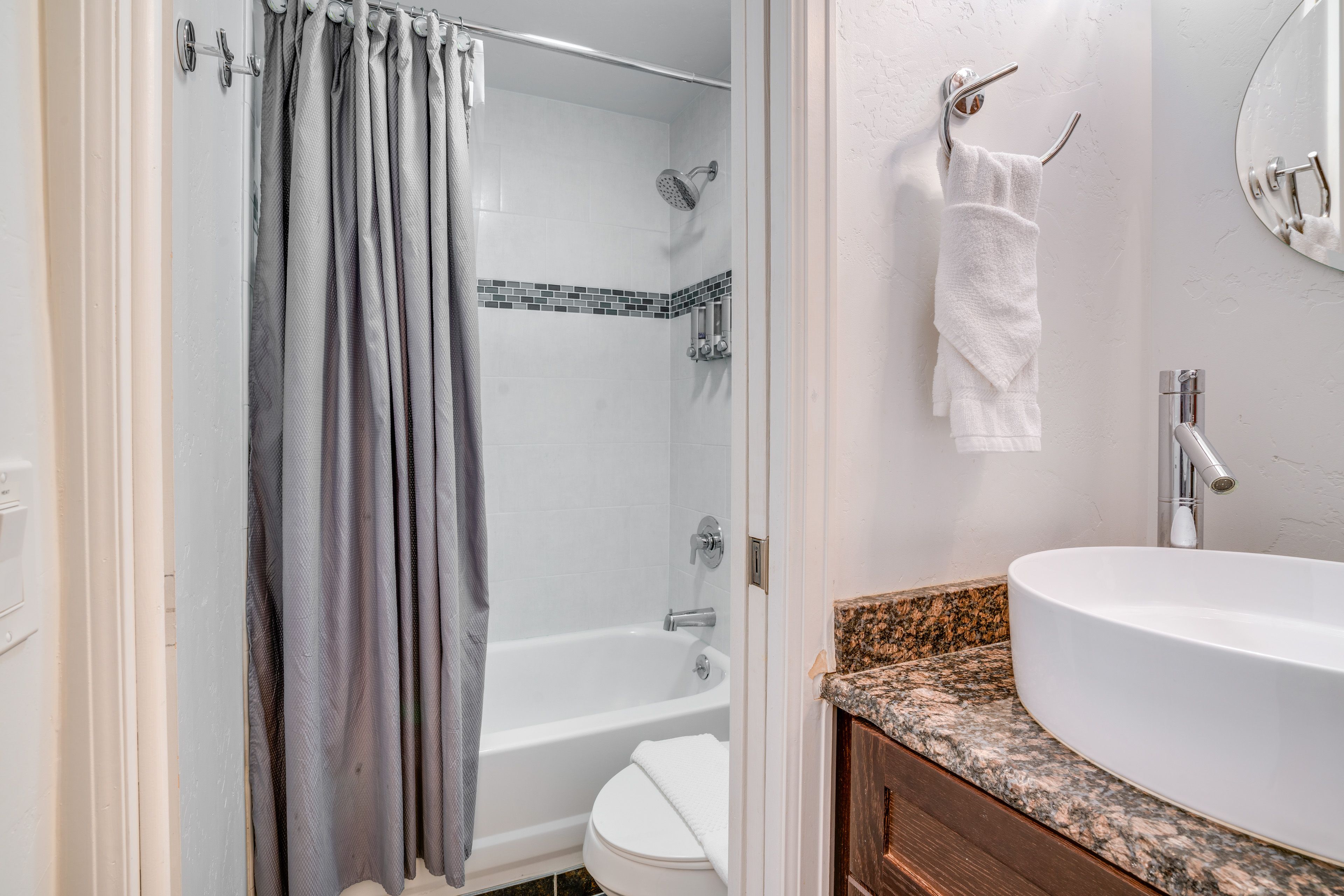 Full Bathroom | 2nd Floor | Mini-Fridge & Microwave