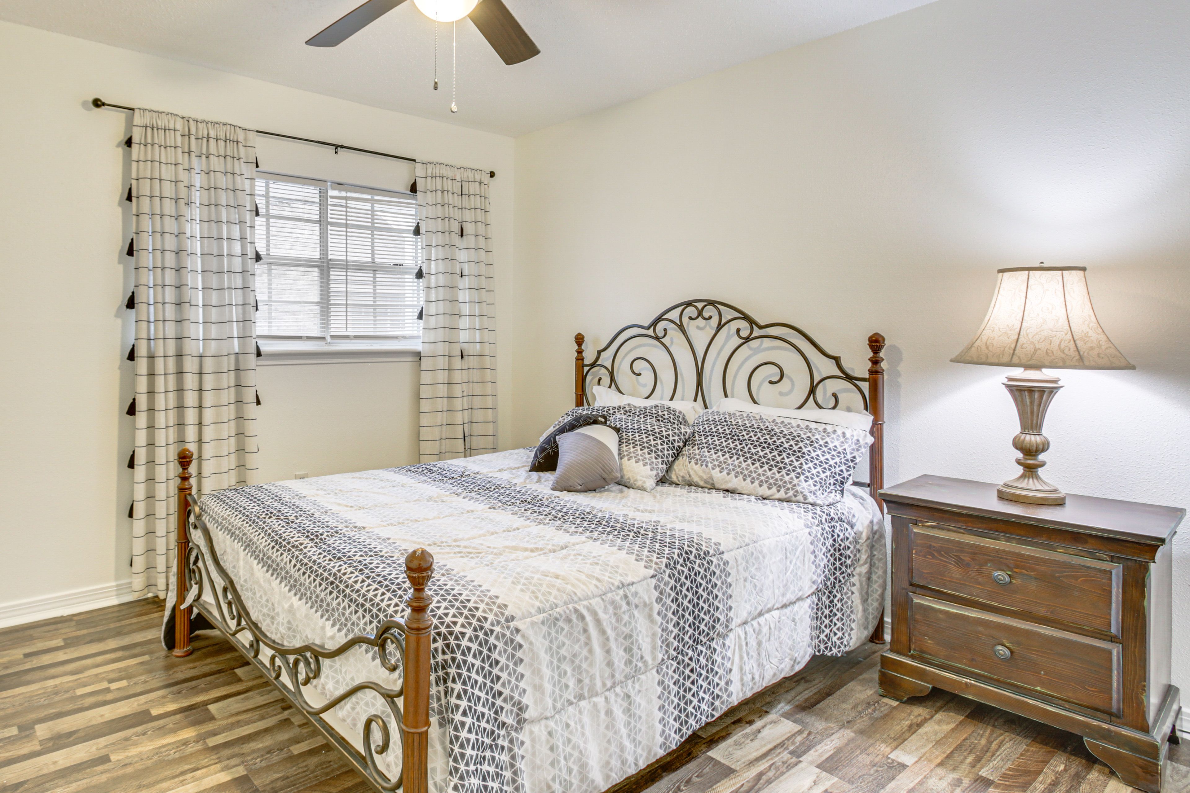 Bedroom 1 | King Bed | 2nd Floor