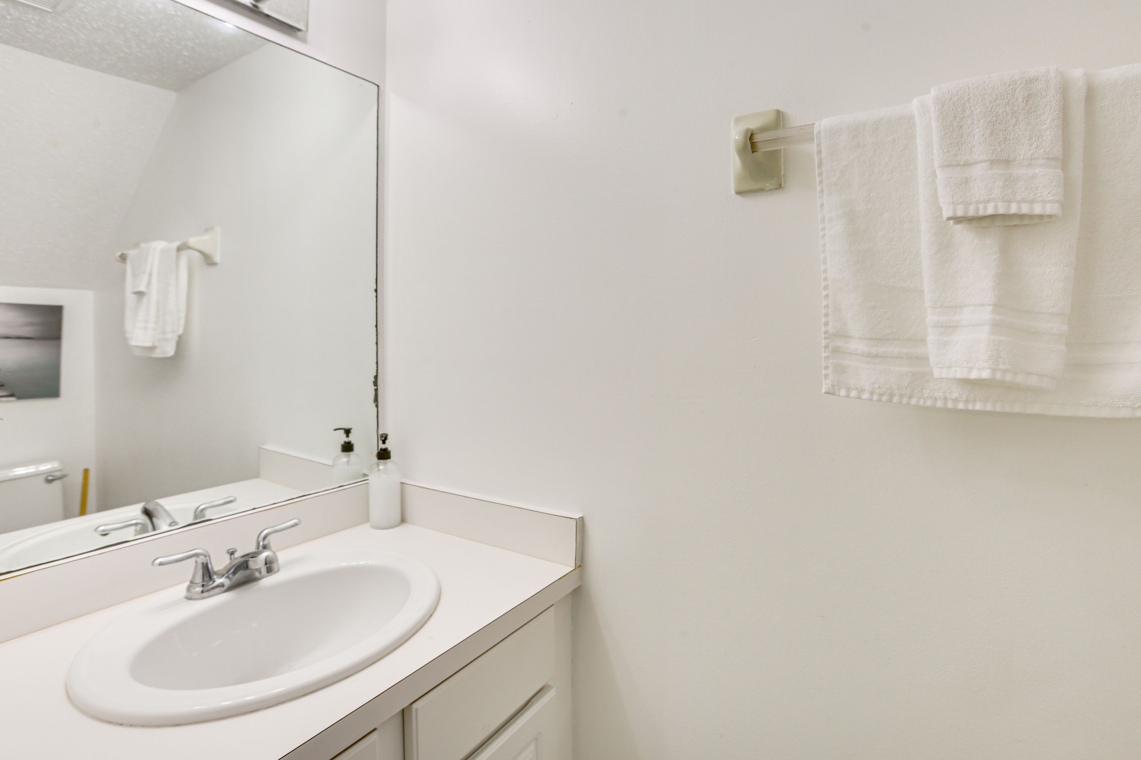 Half Bathroom | 1st Floor