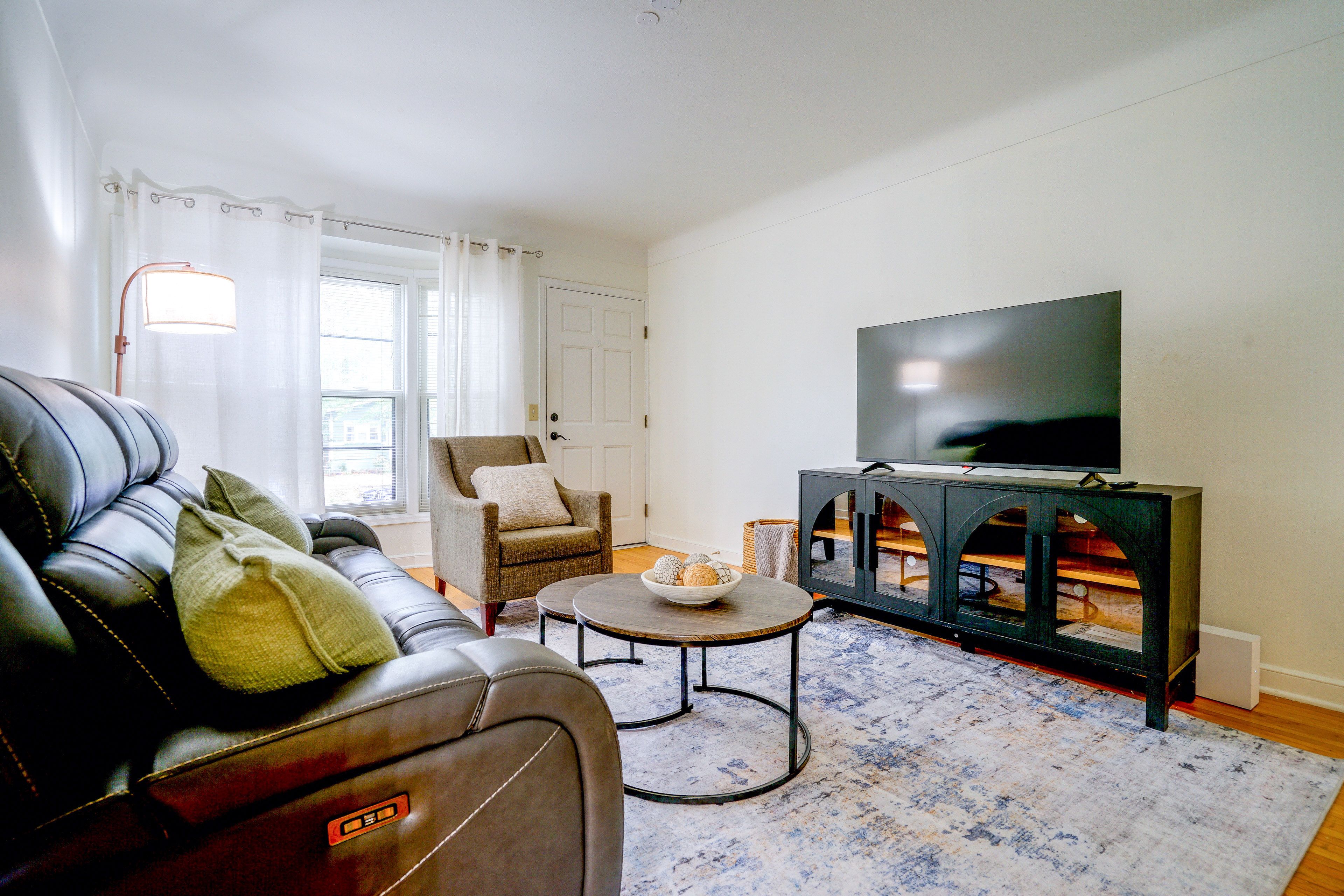 Minneapolis Vacation Rental | 2BR | 1BA | 960 Sq Ft