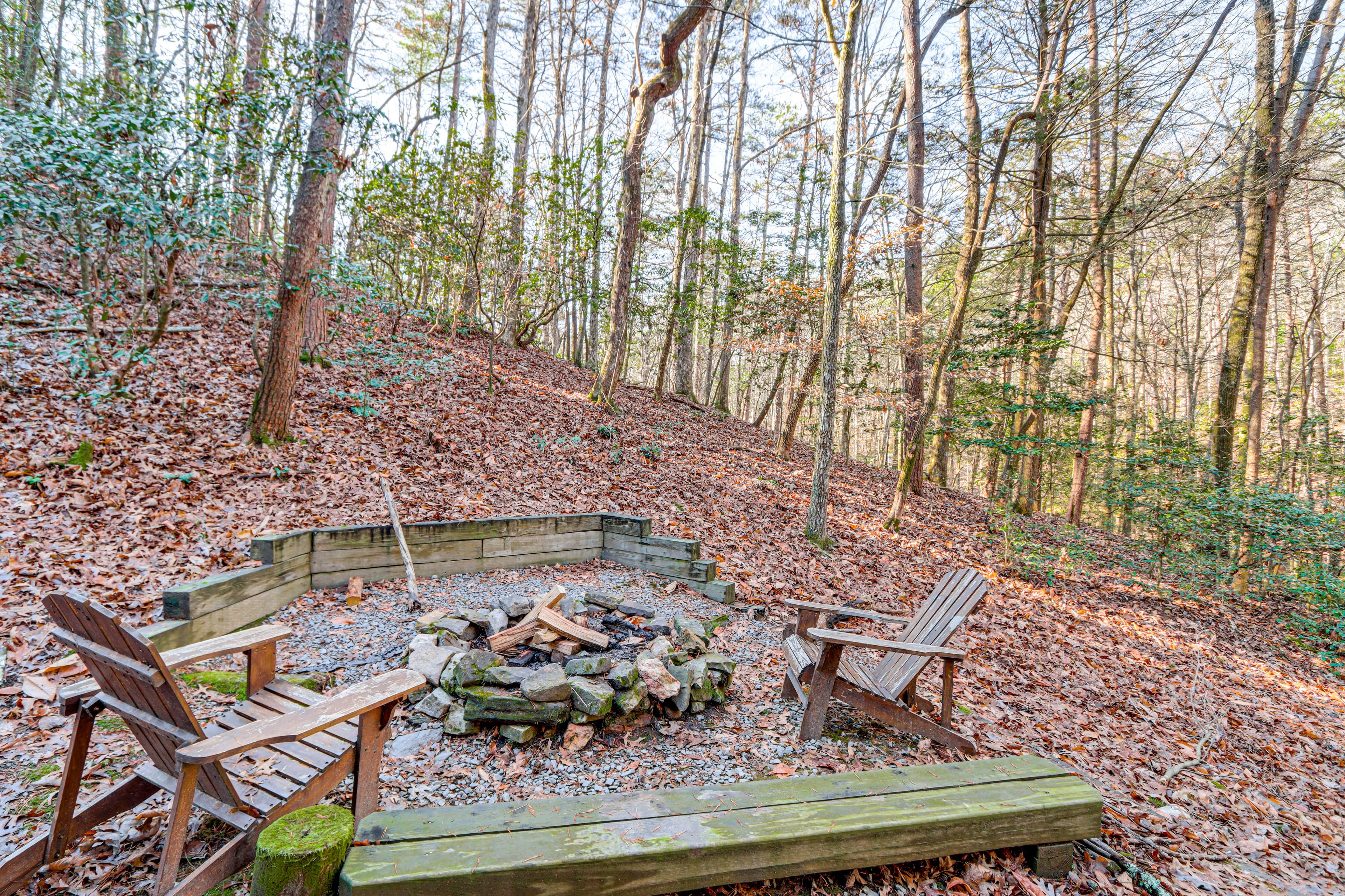 Spacious Backyard | Fire Pit | Wooded Surroundings
