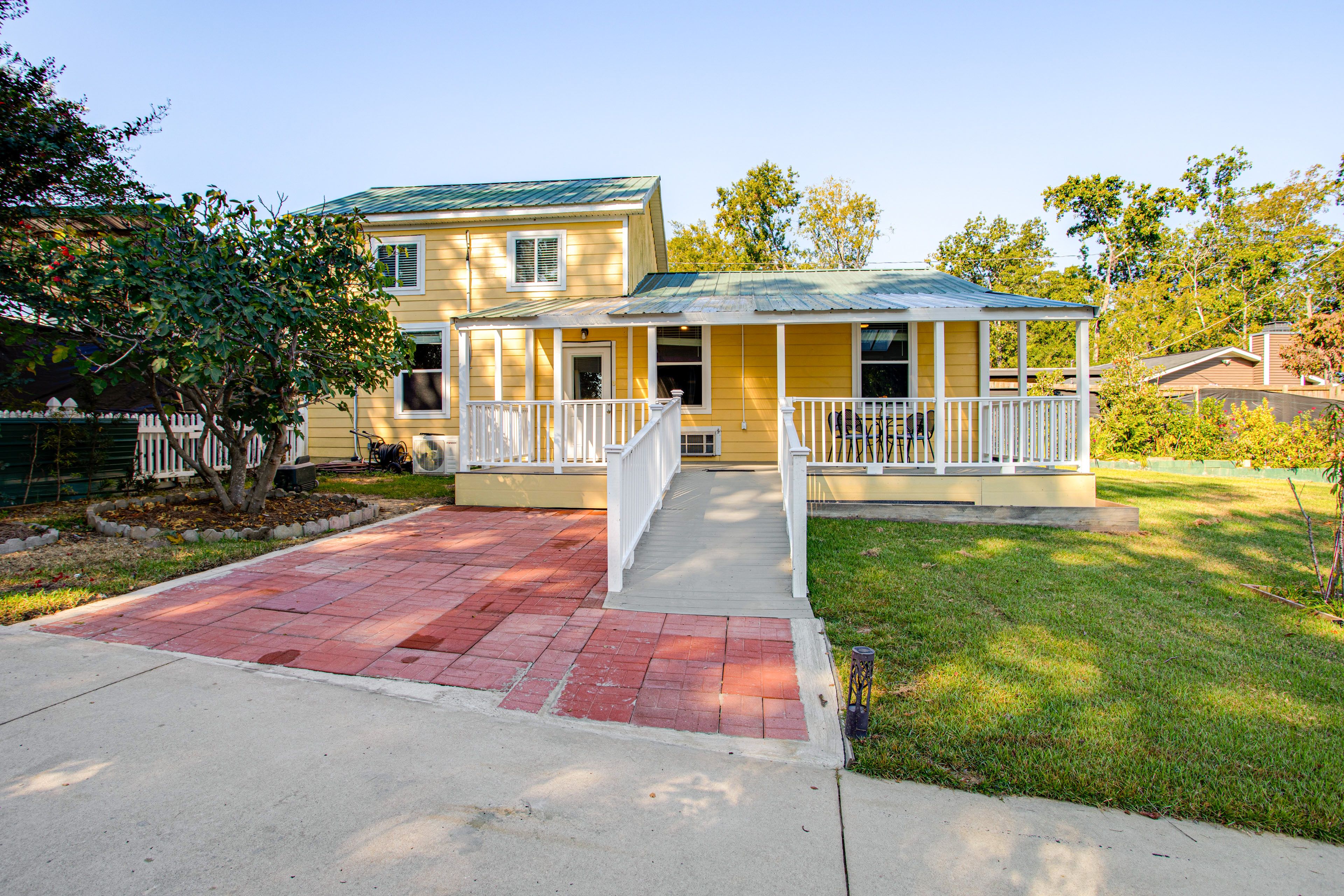 Parking | Front of Home (1 Vehicle) | Free Street Parking