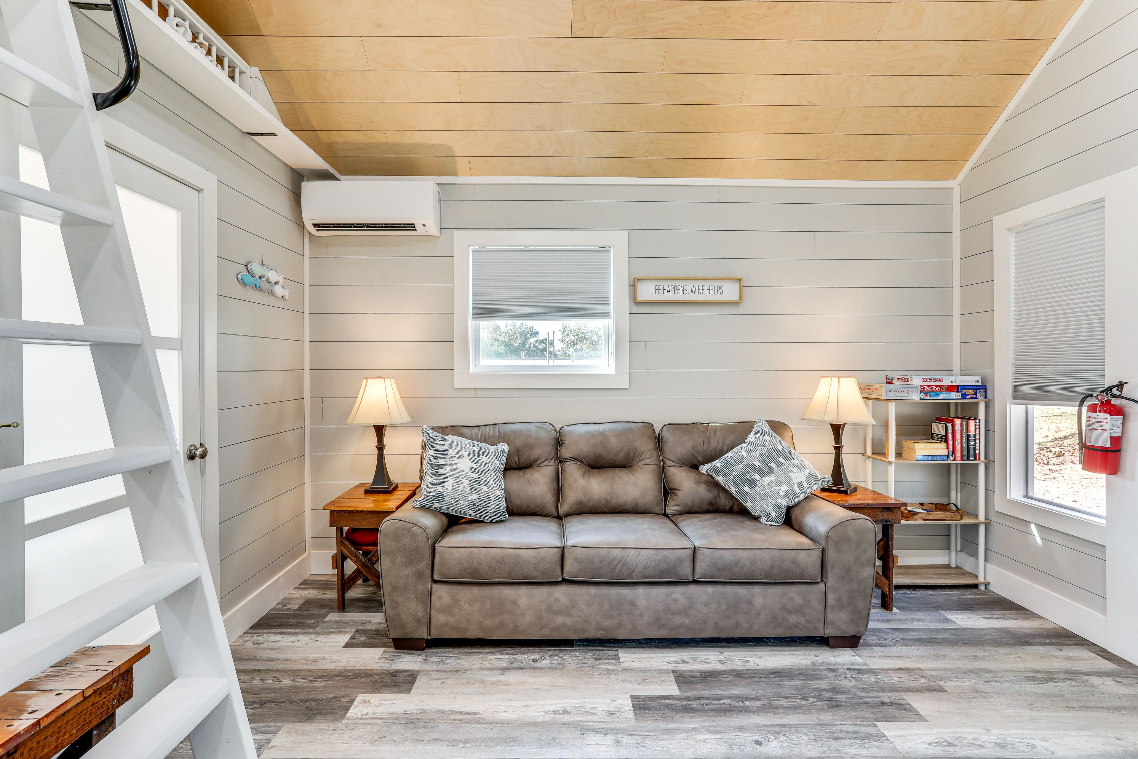 Studio | Free WiFi | Mini-Split A/C | Queen Sleeper Sofa | Main Level