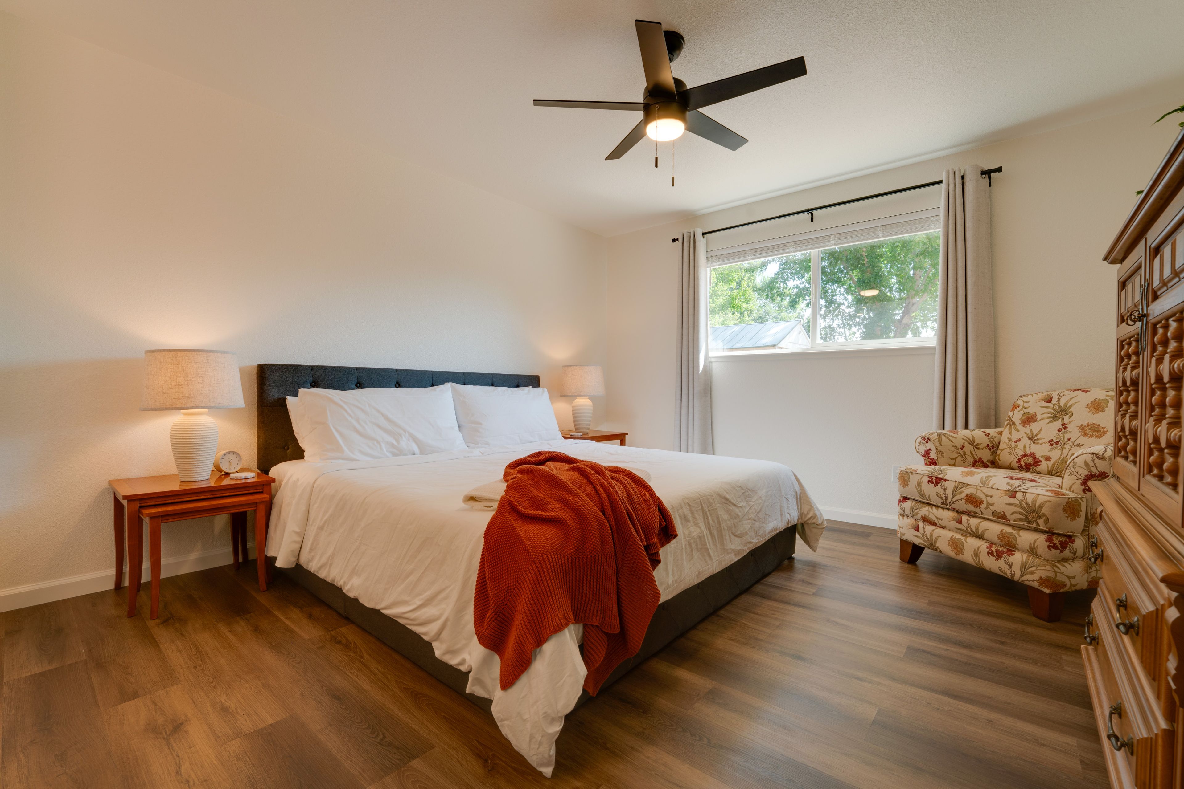 Bedroom 1 | King Bed | Linens Provided