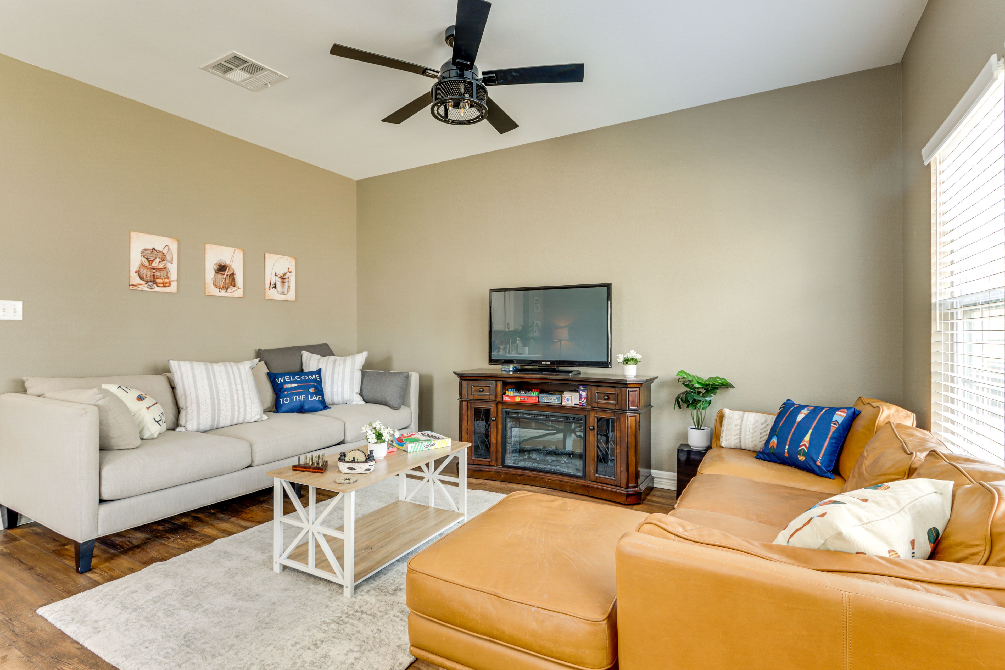 Living Room | Central A/C | 1st Floor