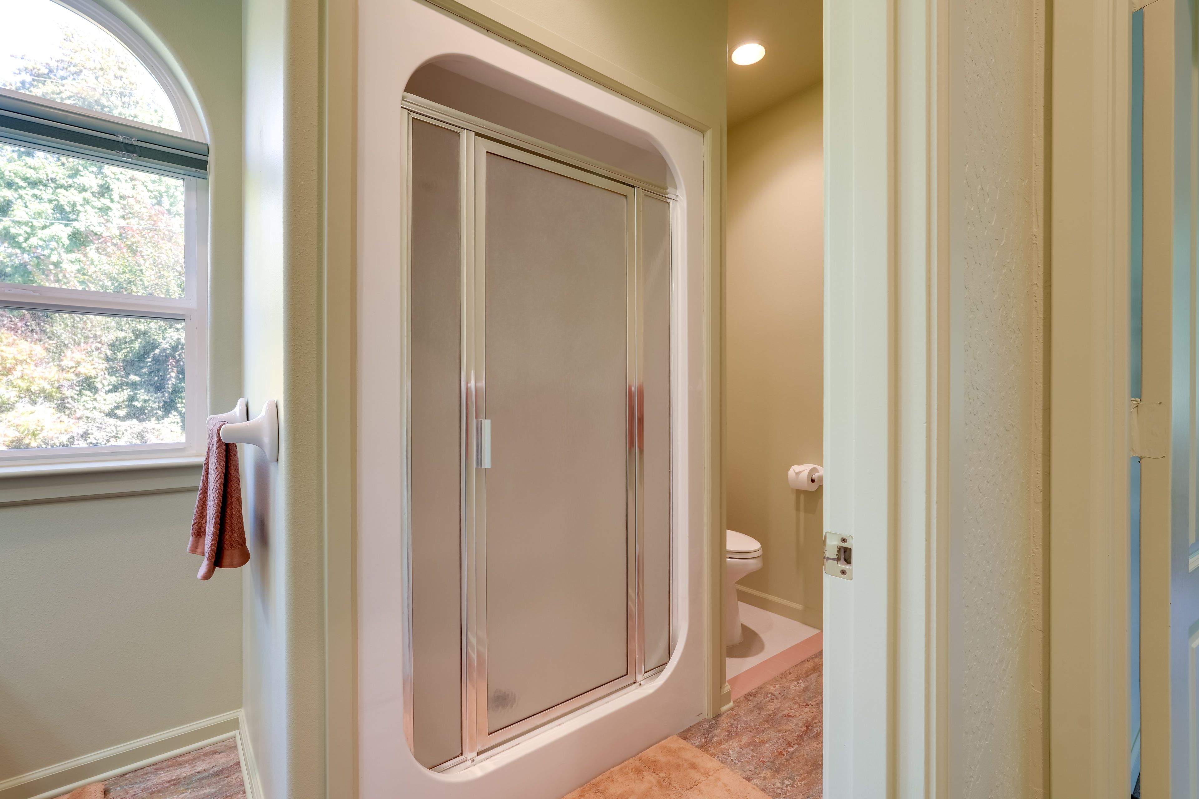 Bathroom | 1st Floor